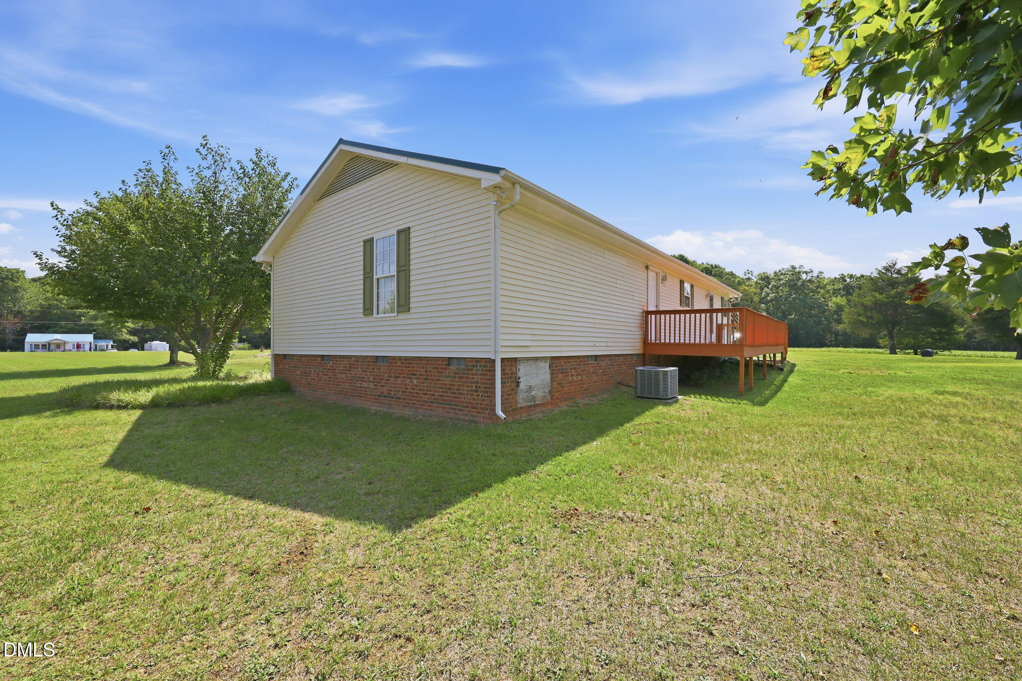 main property photo 23