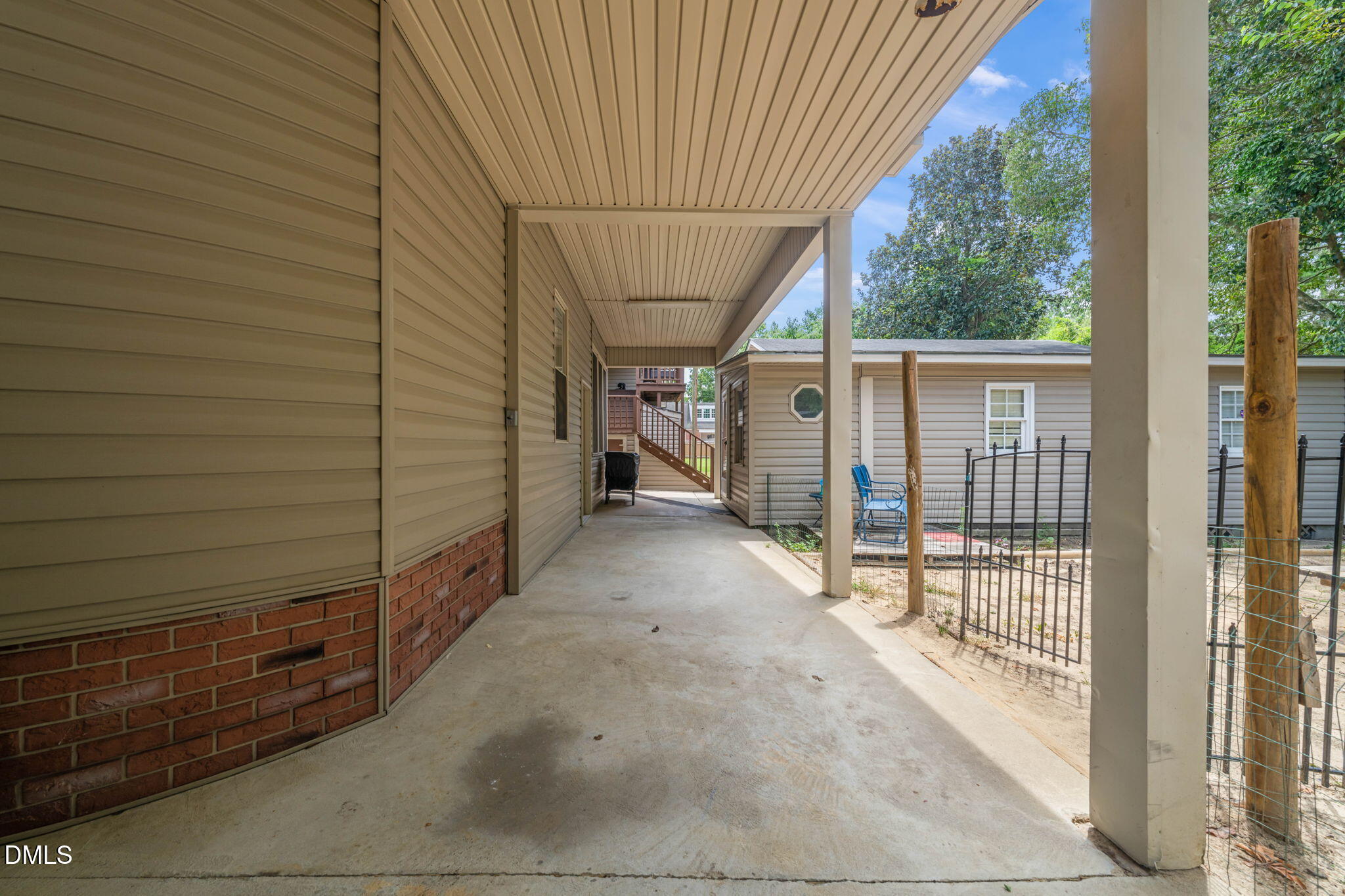 main property photo 48