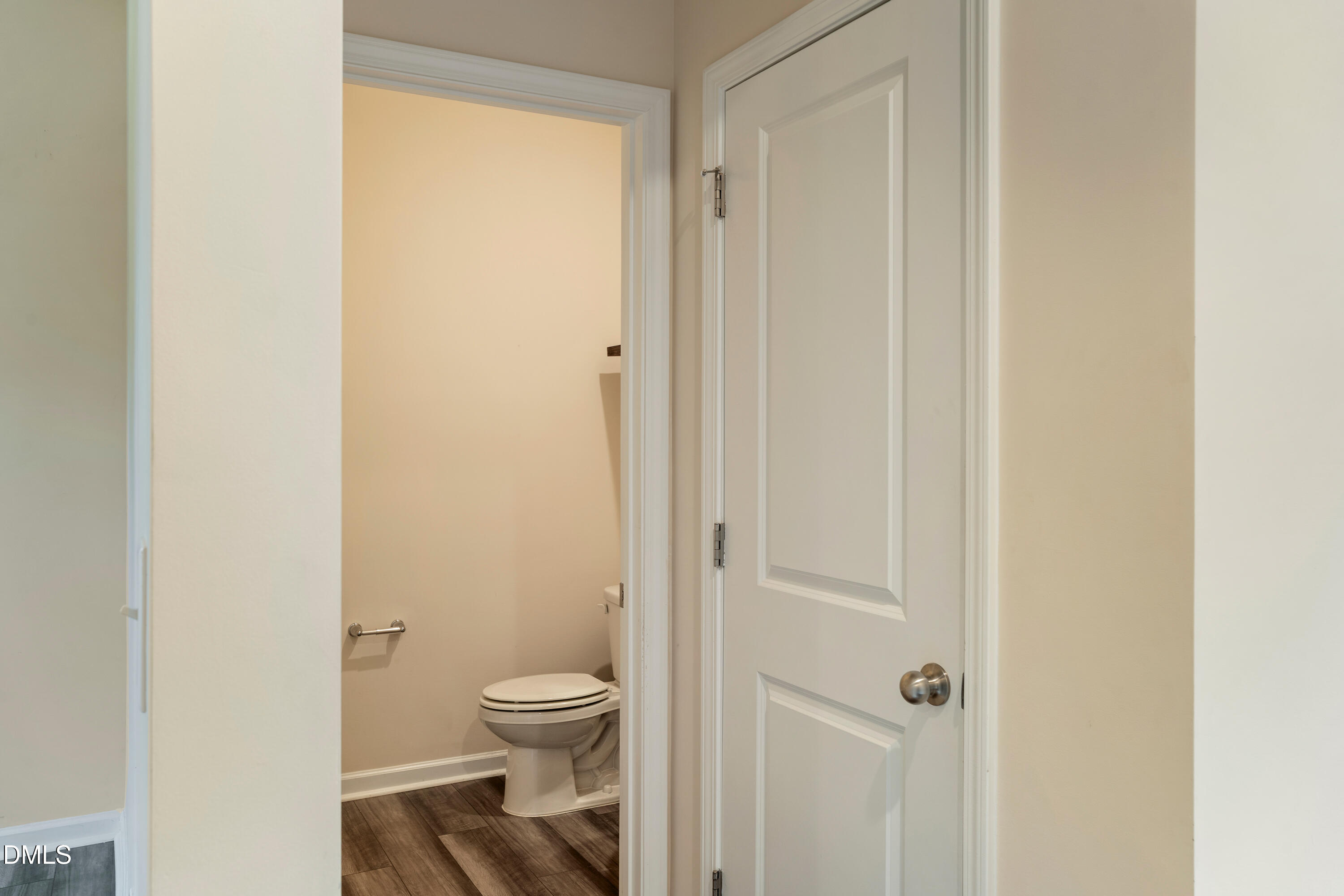 main property photo 16