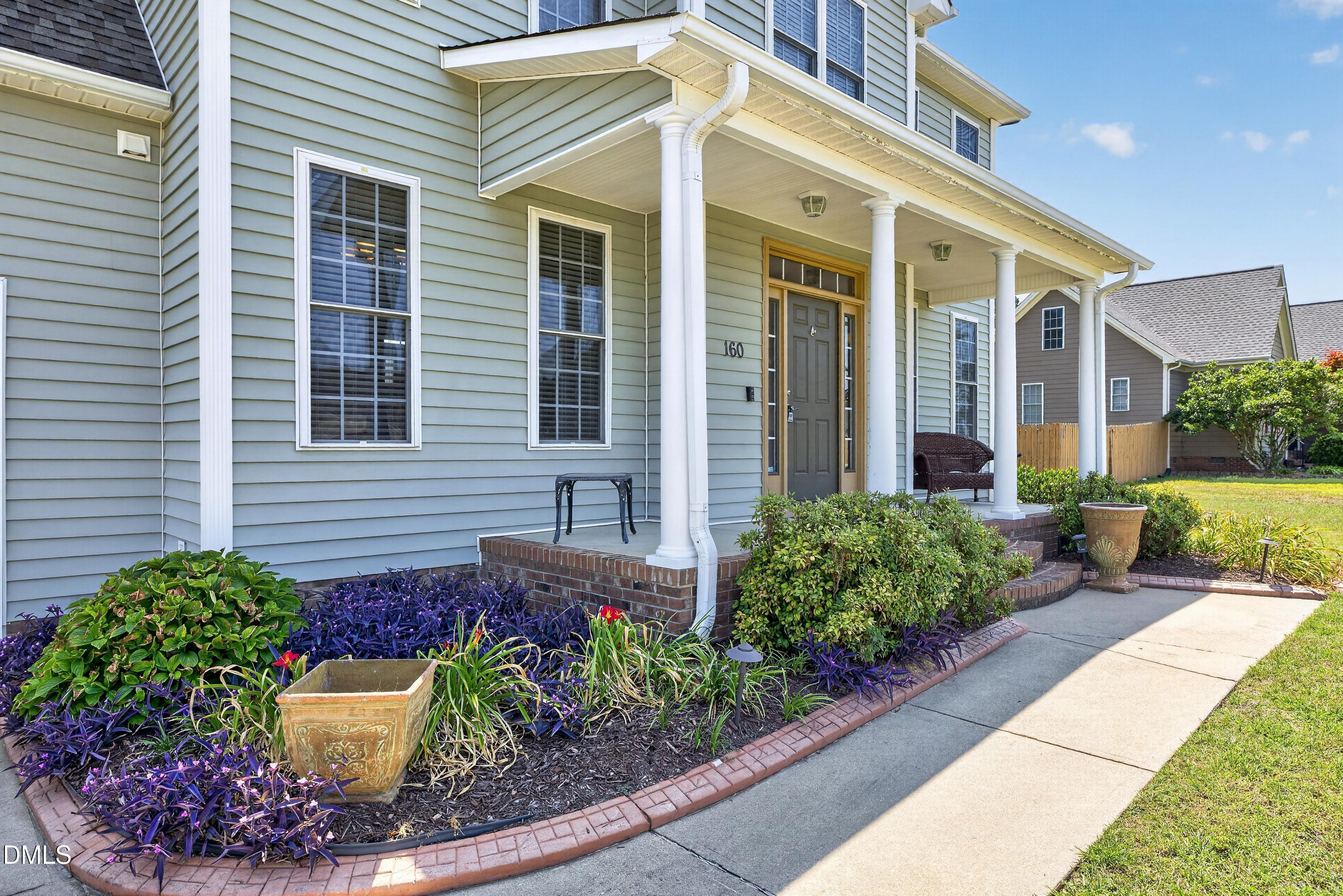 main property photo 10