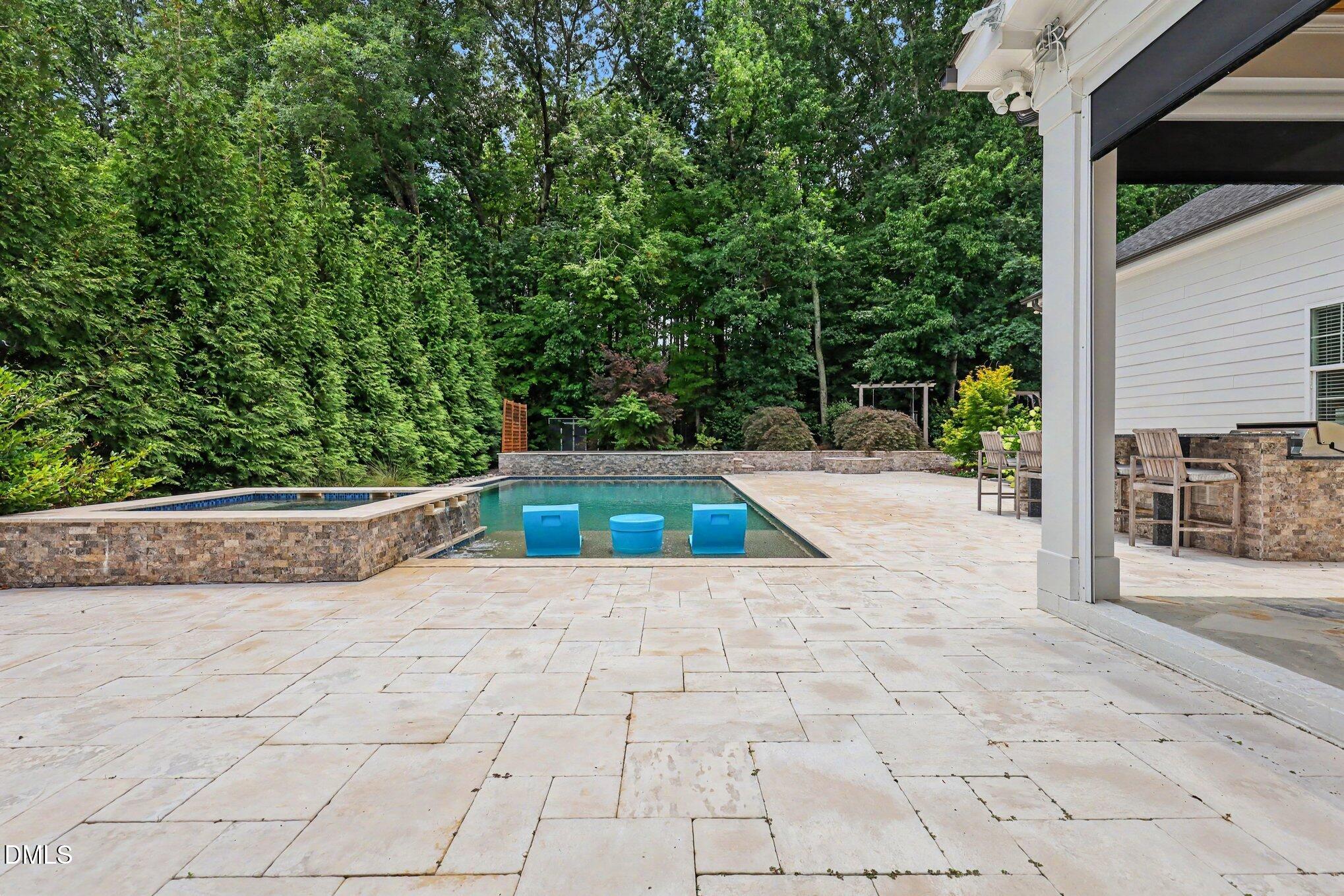 main property photo 48