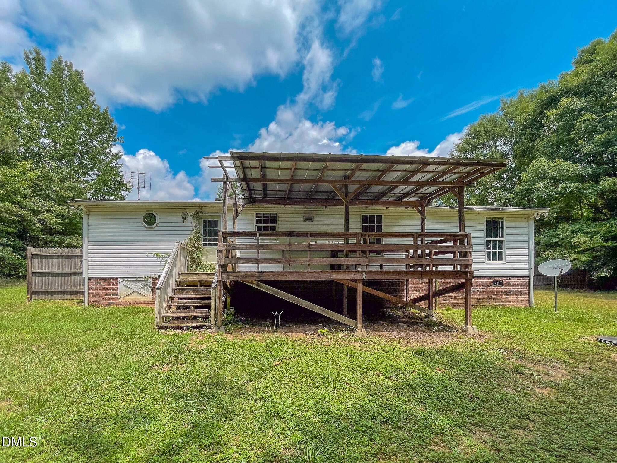 main property photo 5