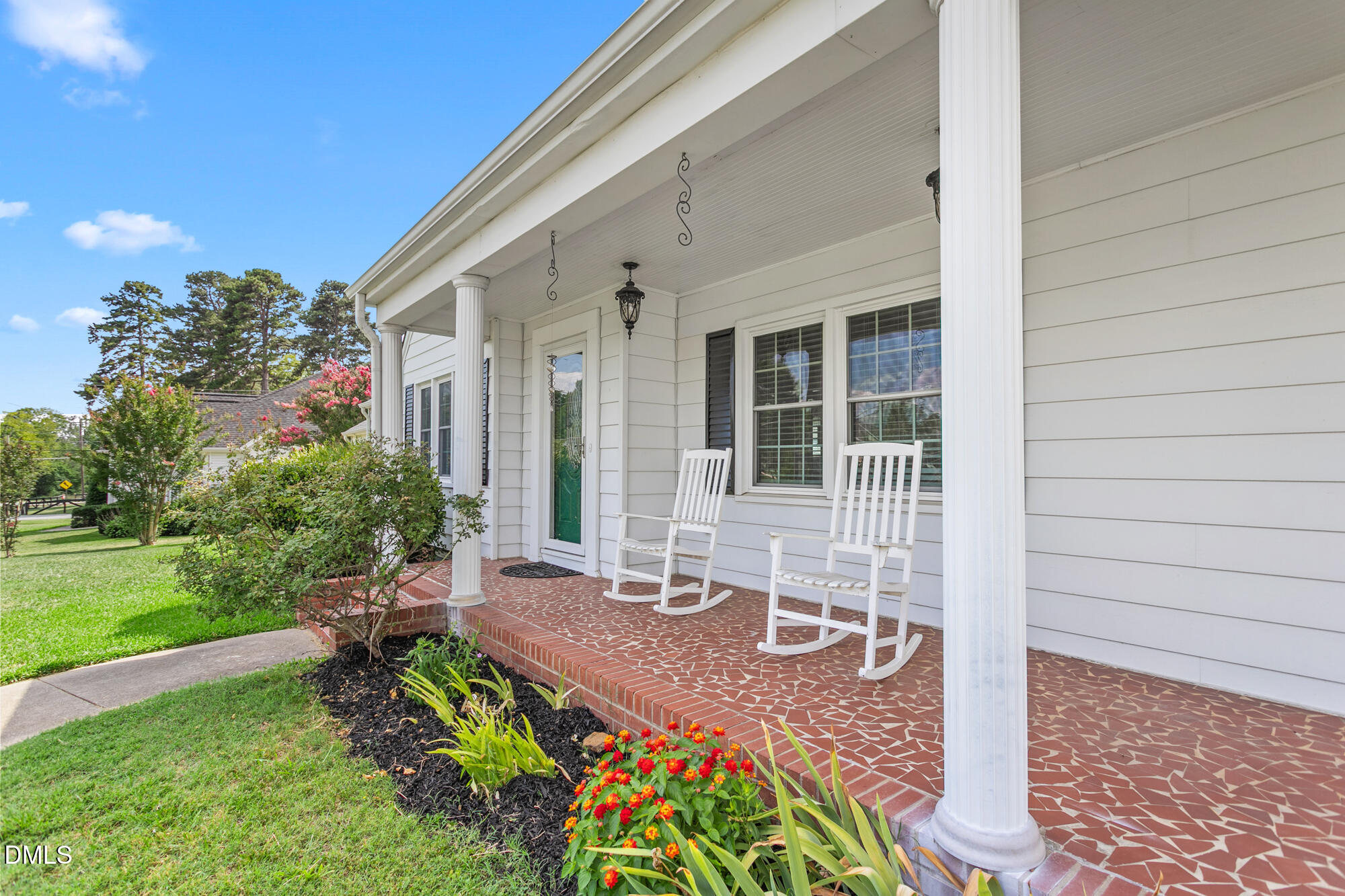 main property photo 7