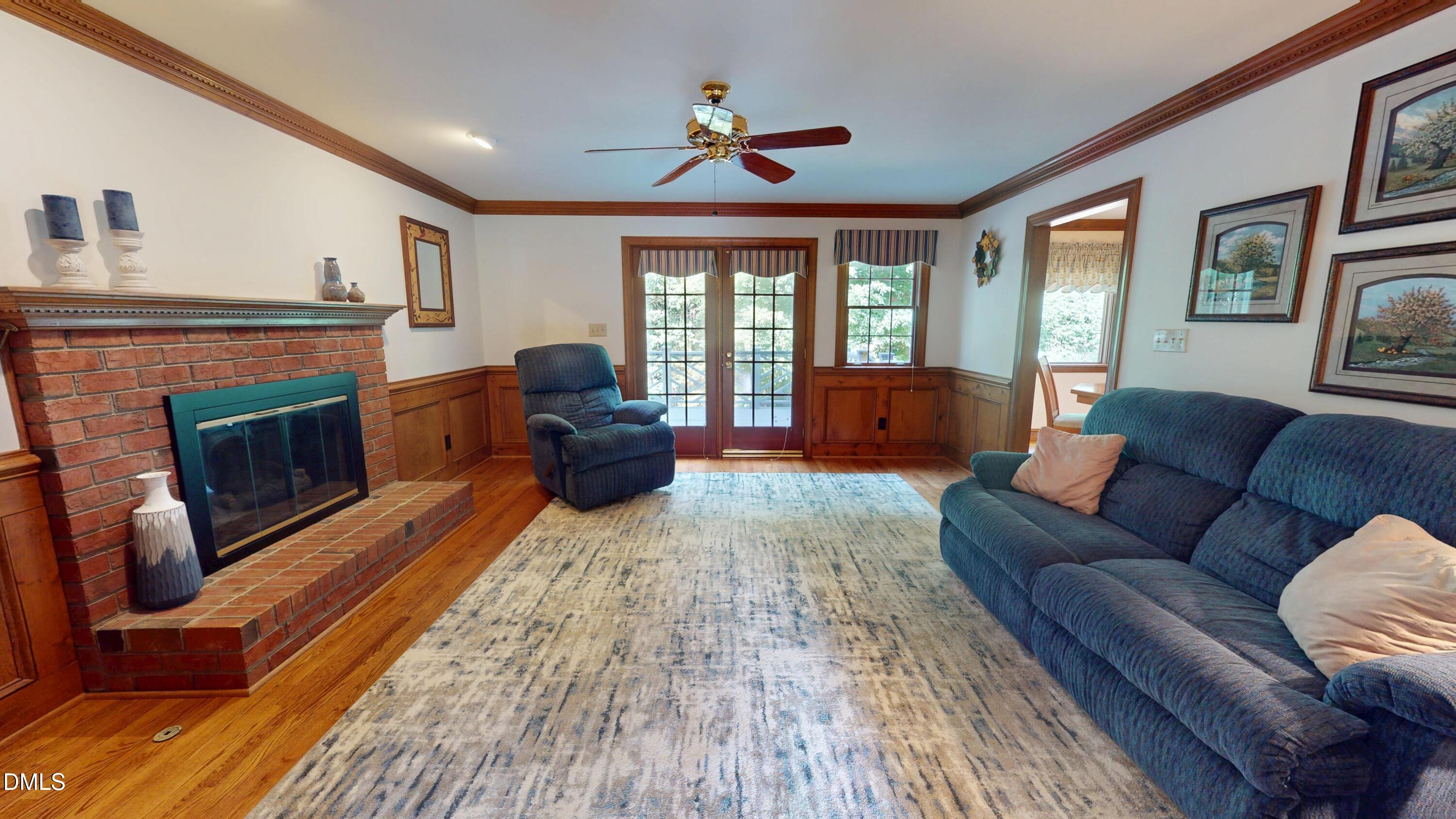 main property photo 32