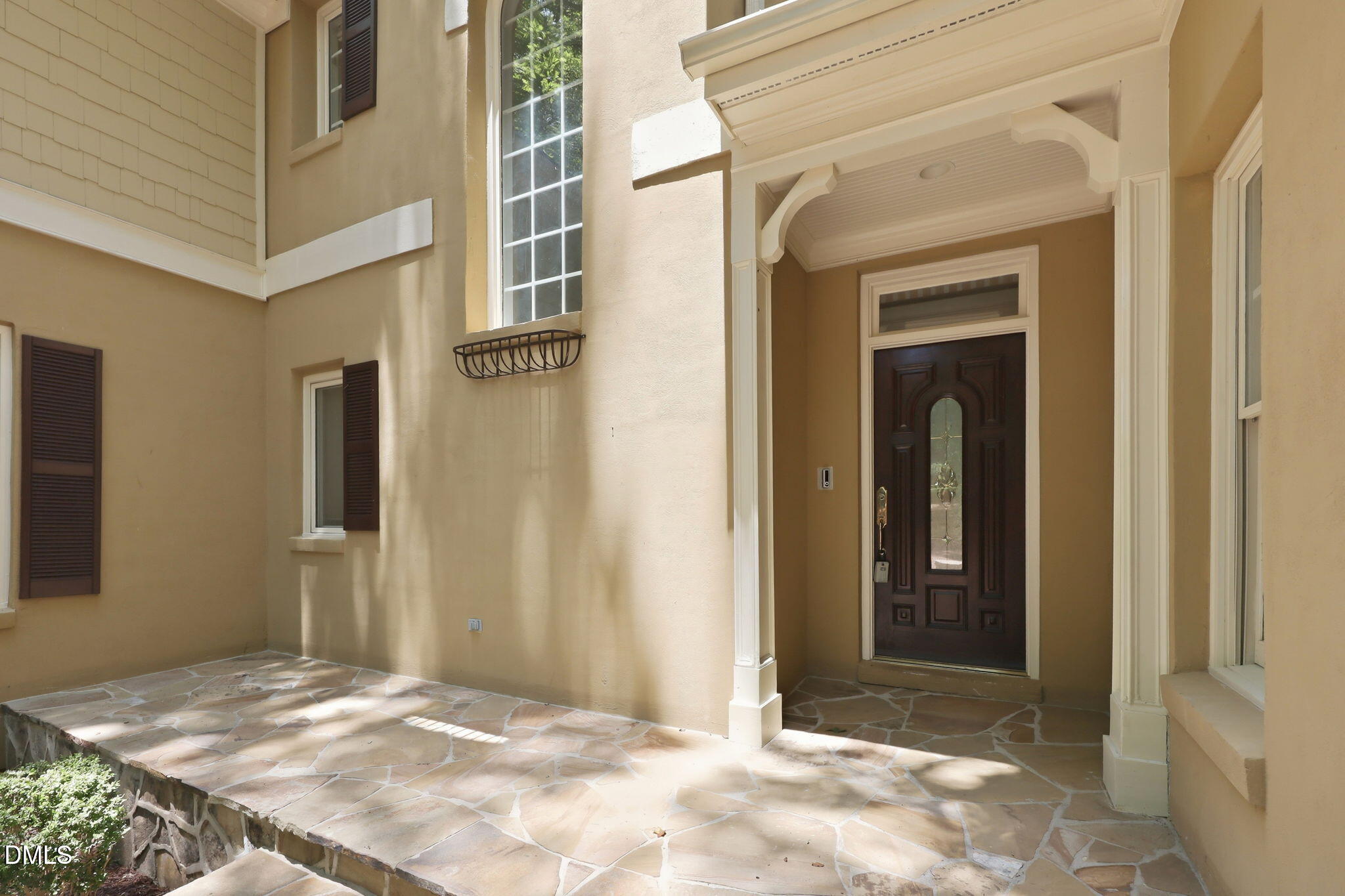 main property photo 33