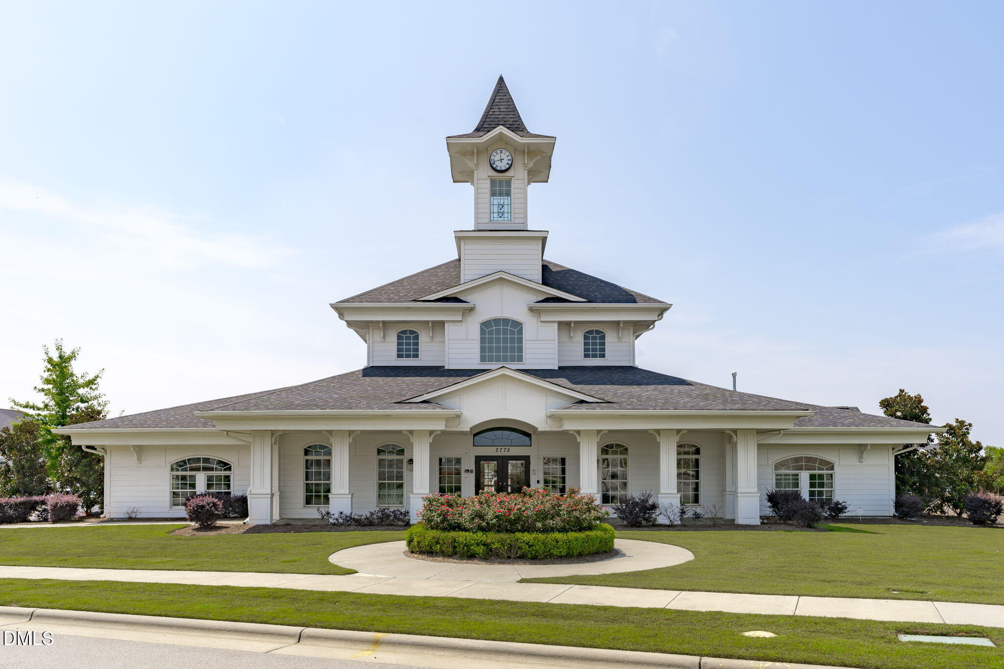 main property photo 37