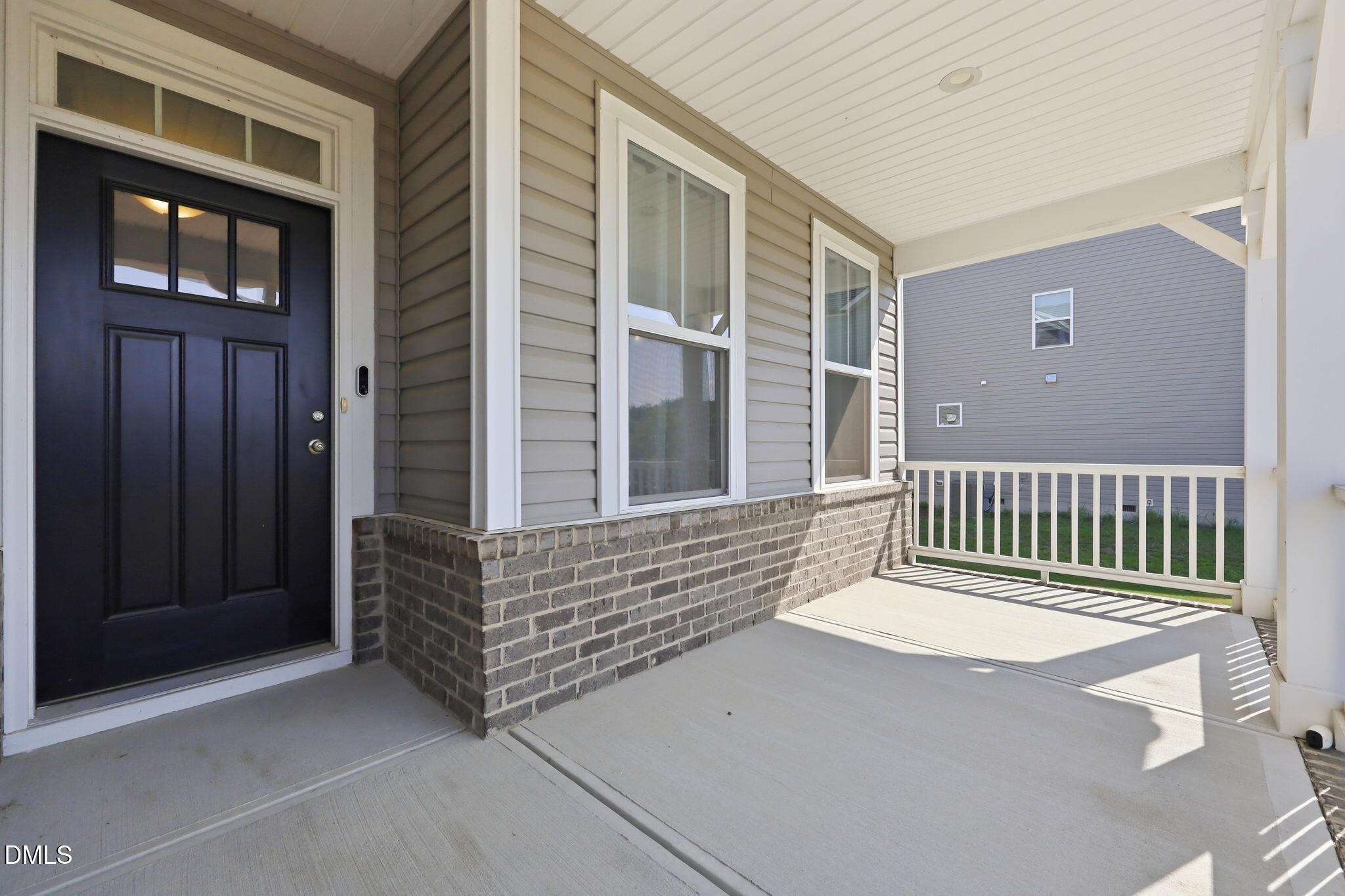 main property photo 32