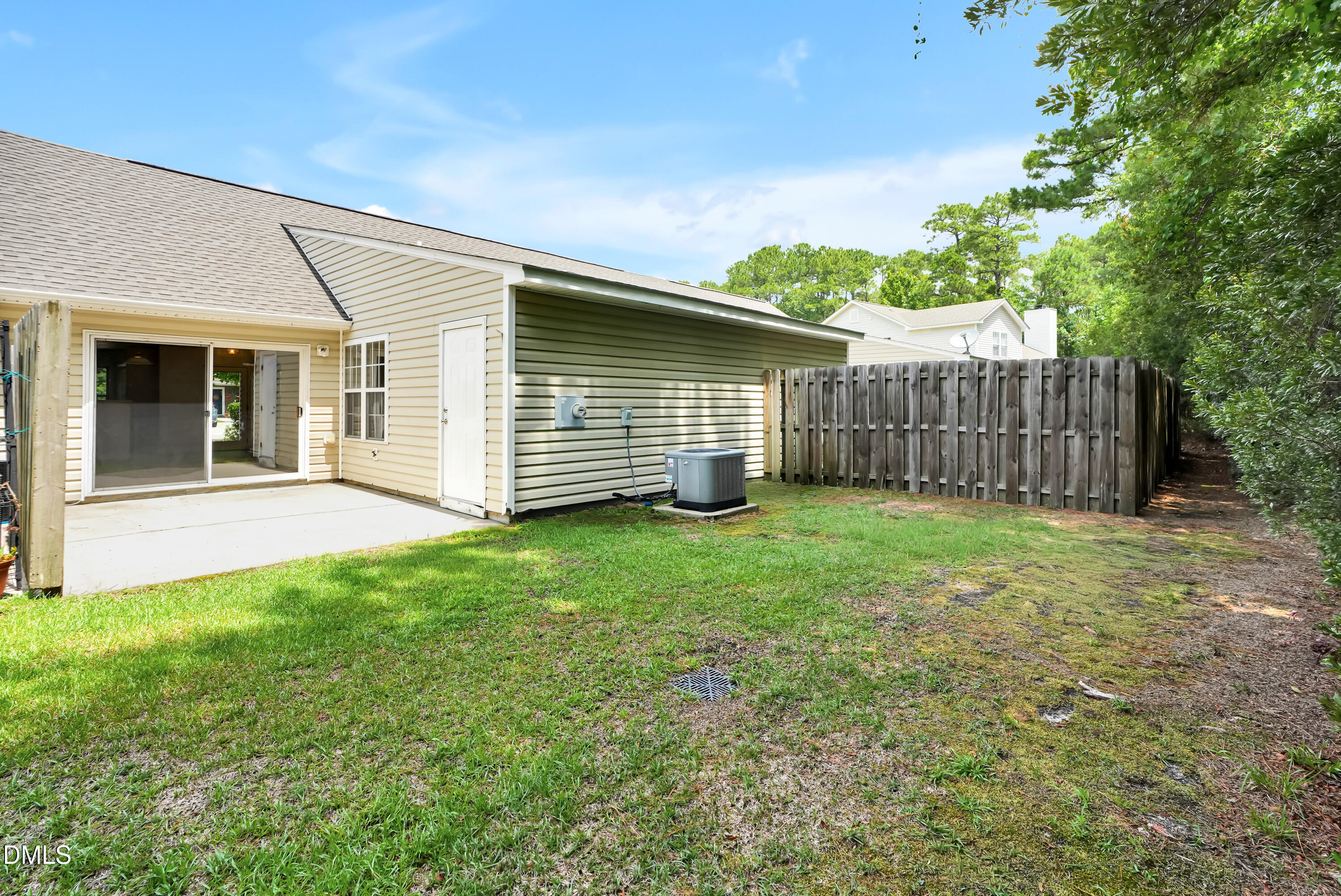 main property photo 25