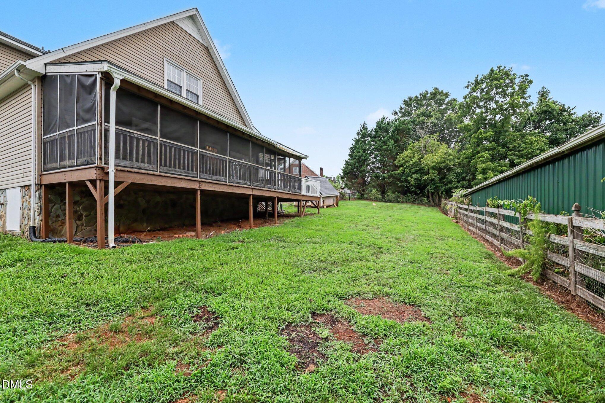 main property photo 13