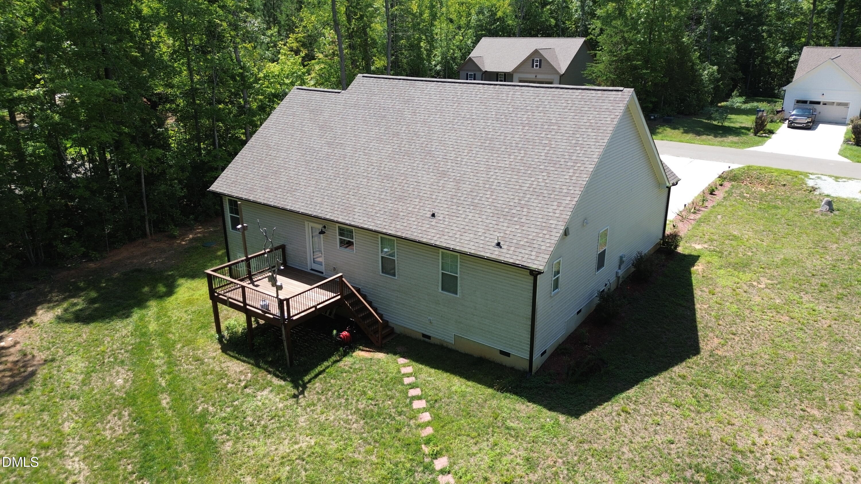 main property photo 15