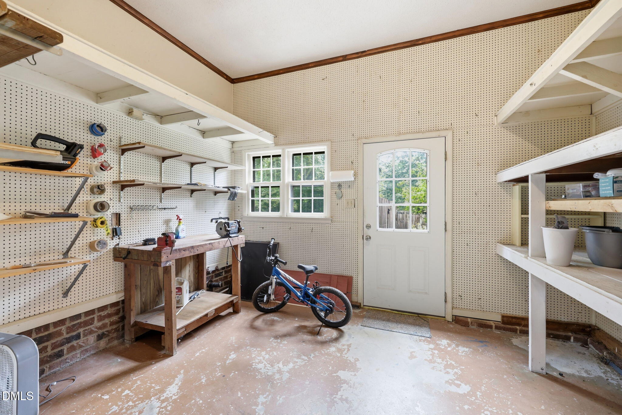 main property photo 47