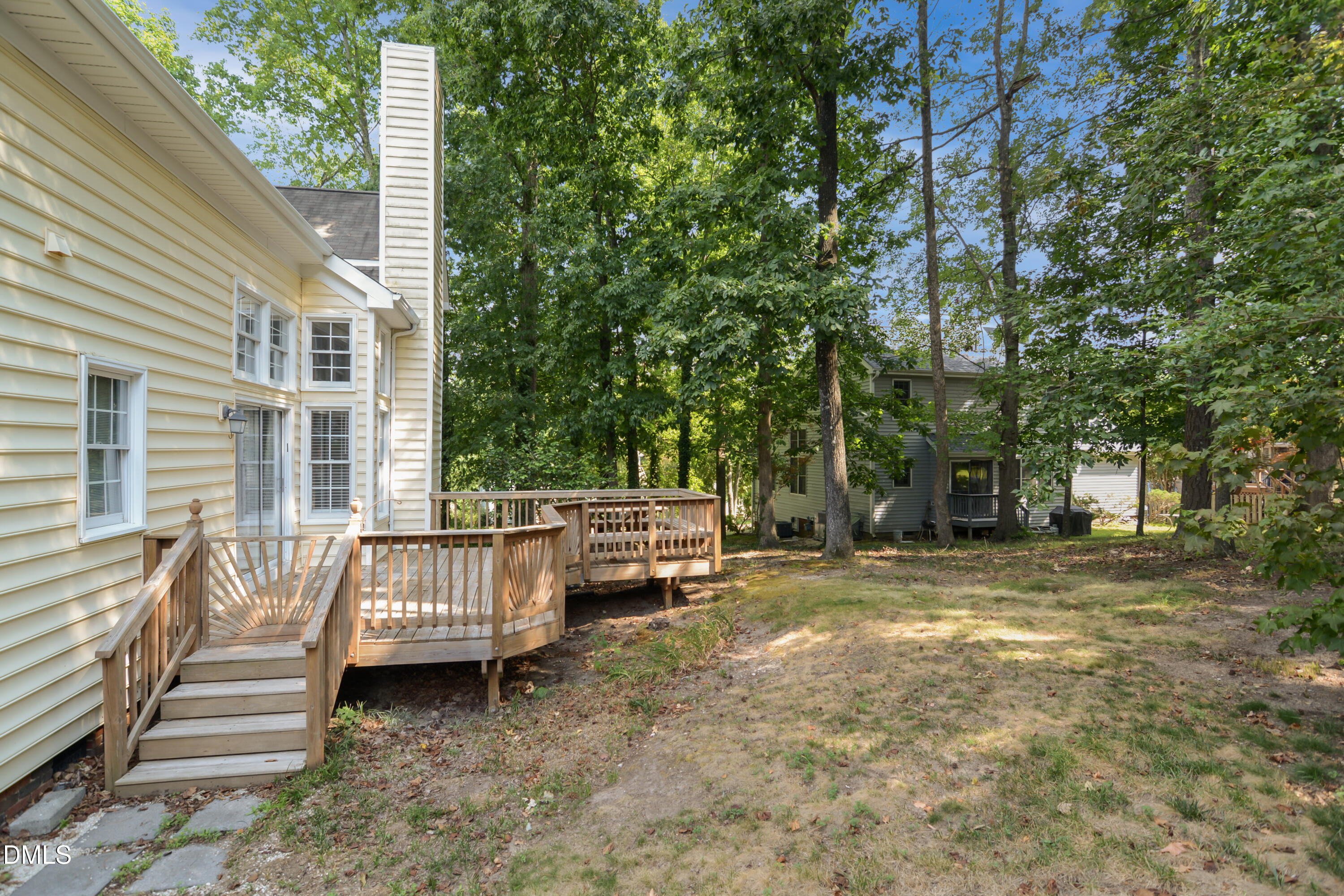 main property photo 29
