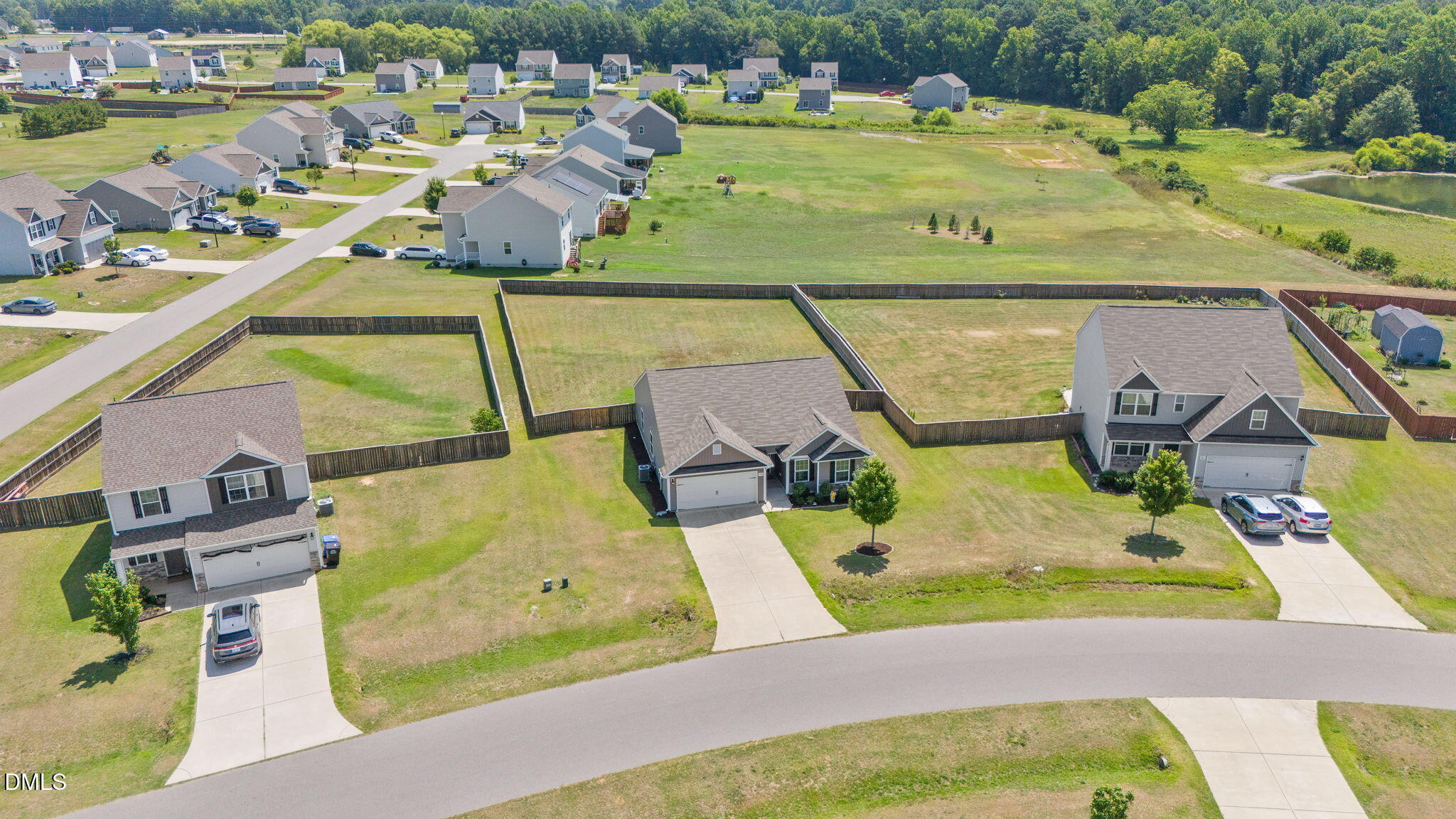 main property photo 30