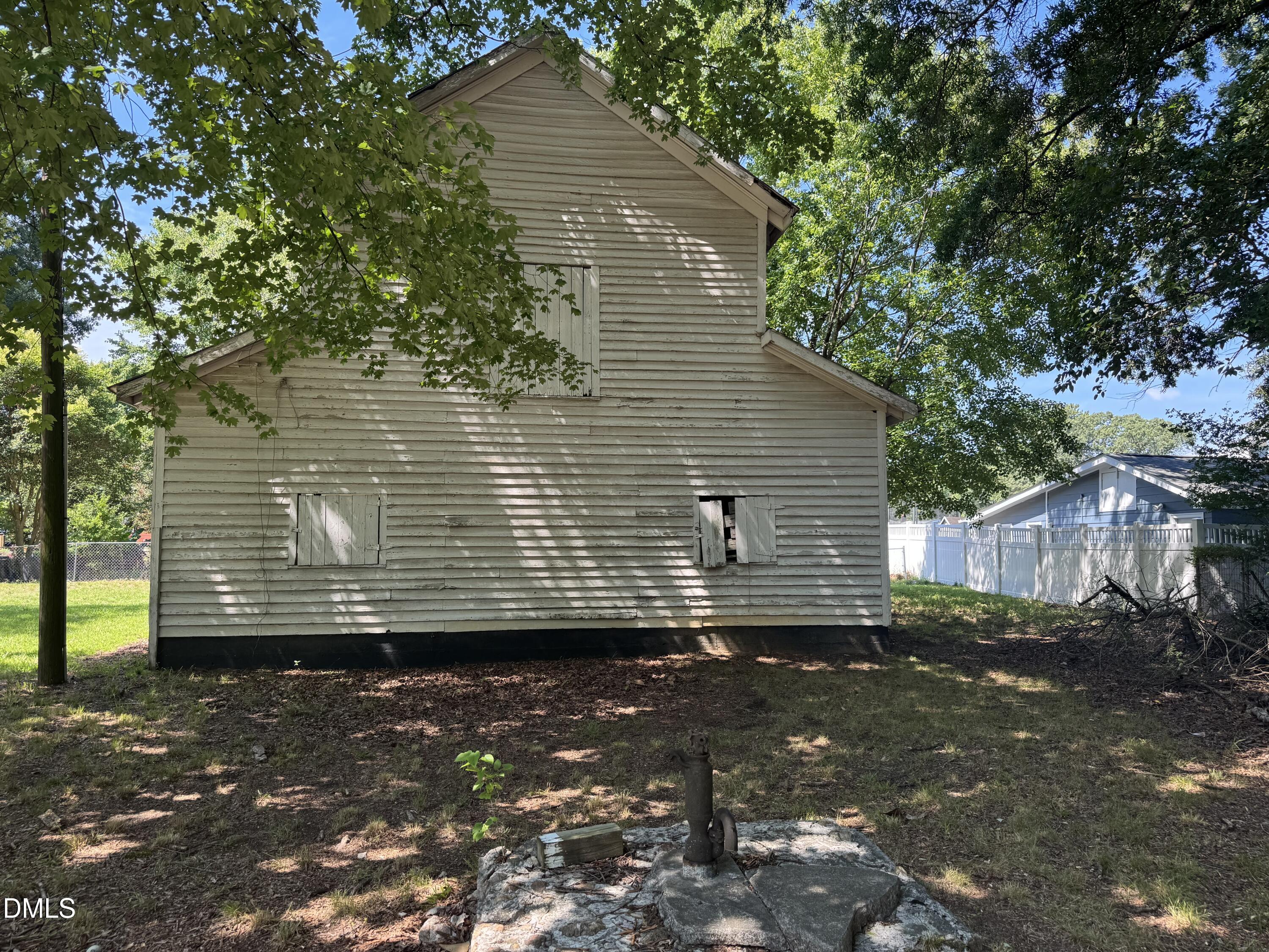main property photo 45