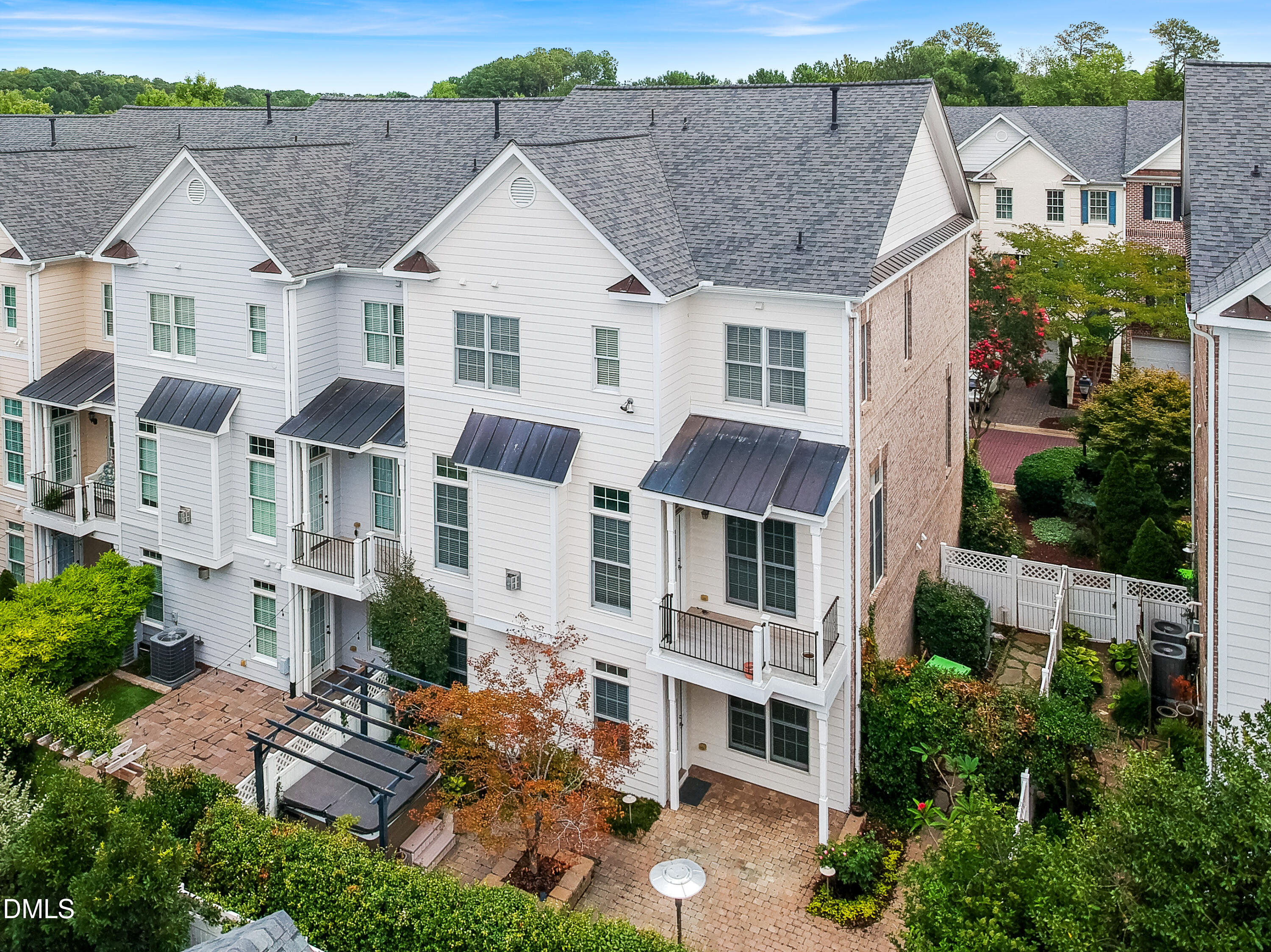 main property photo 50