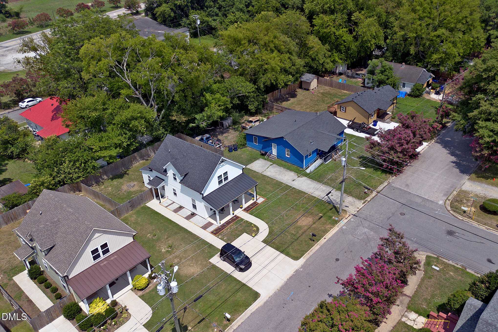 main property photo 75