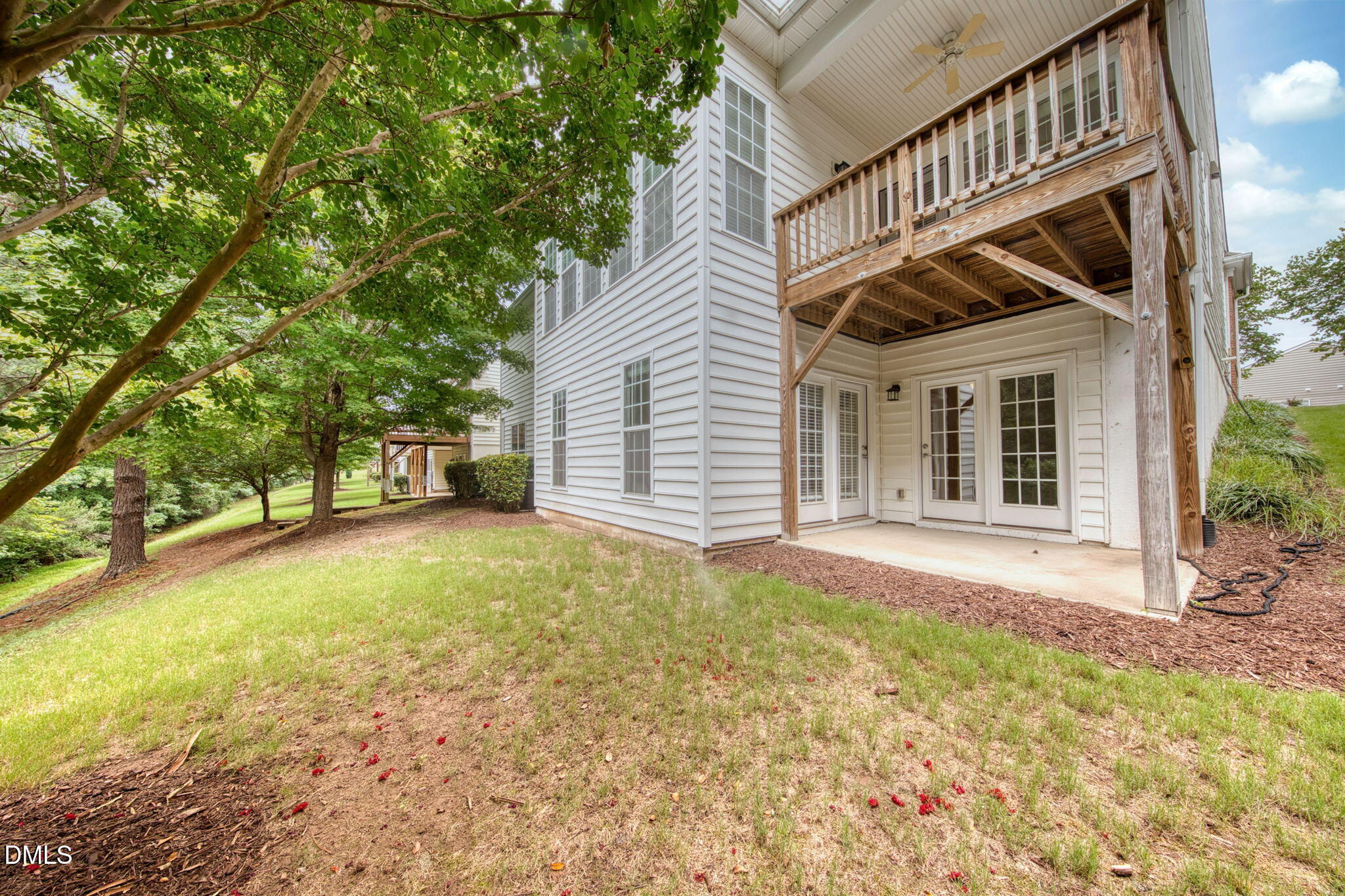 main property photo 34