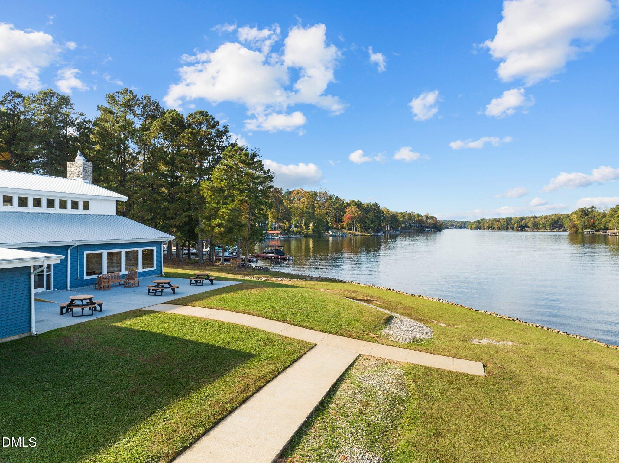 main property photo 30