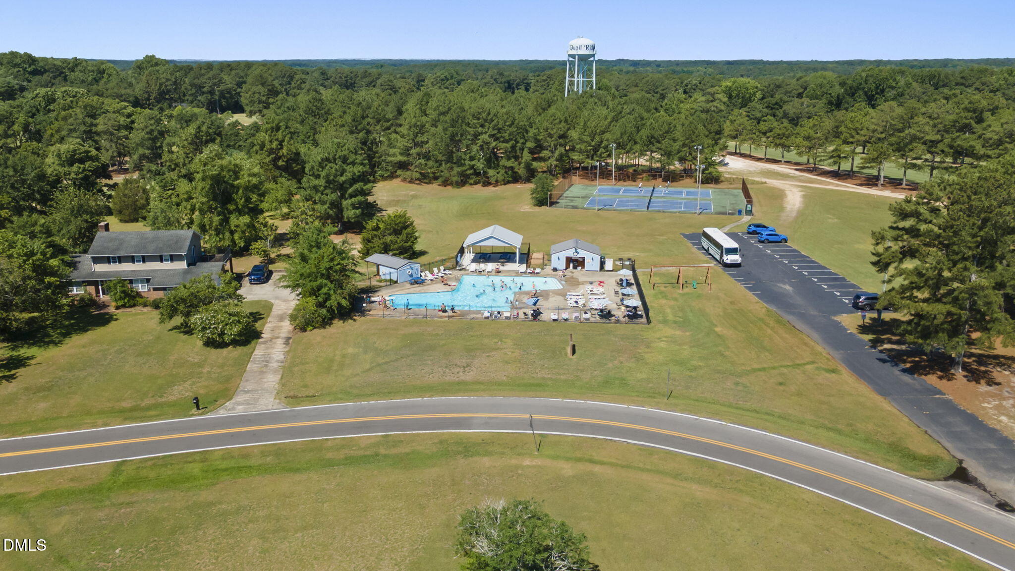 main property photo 40