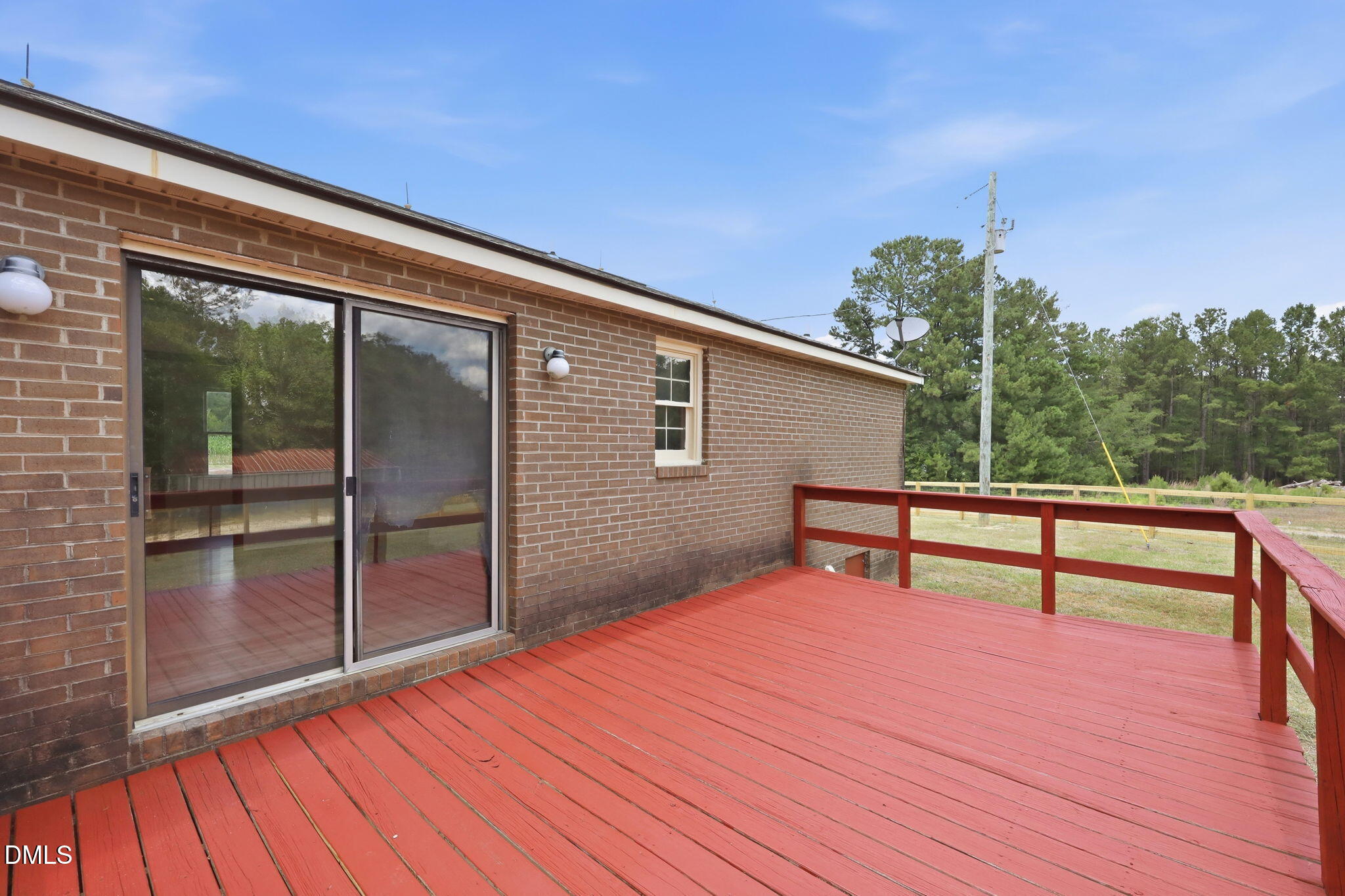 main property photo 33