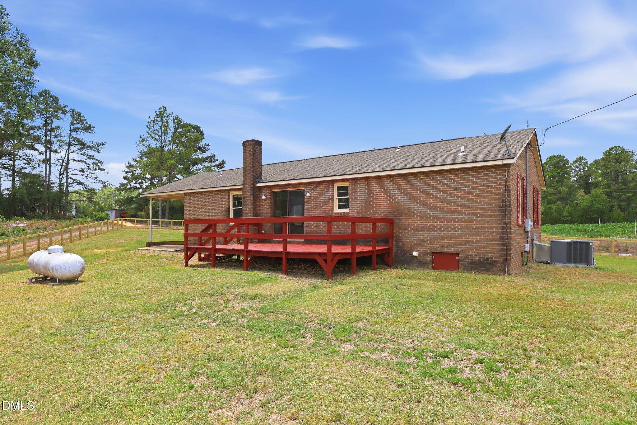 main property photo 36