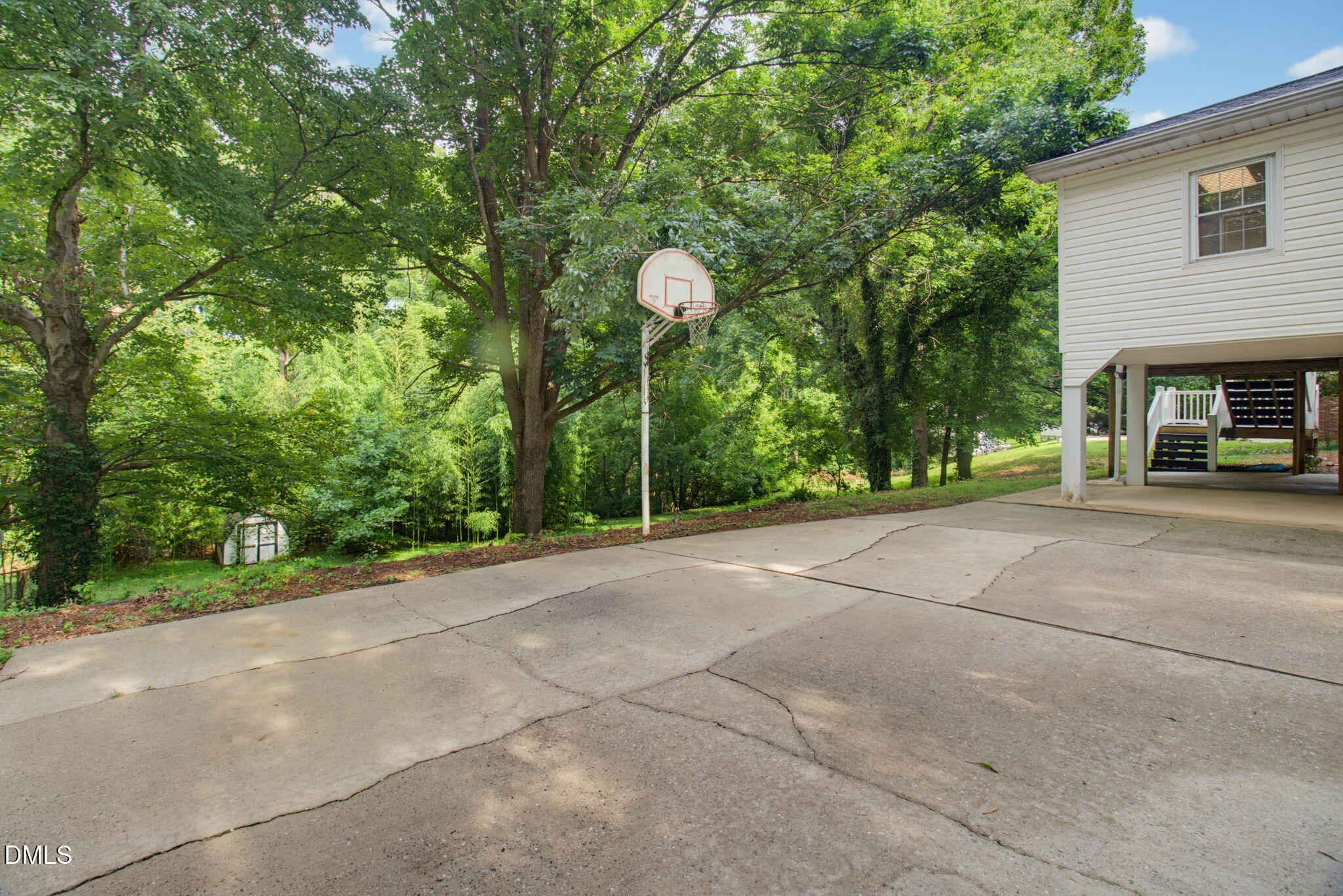 main property photo 24