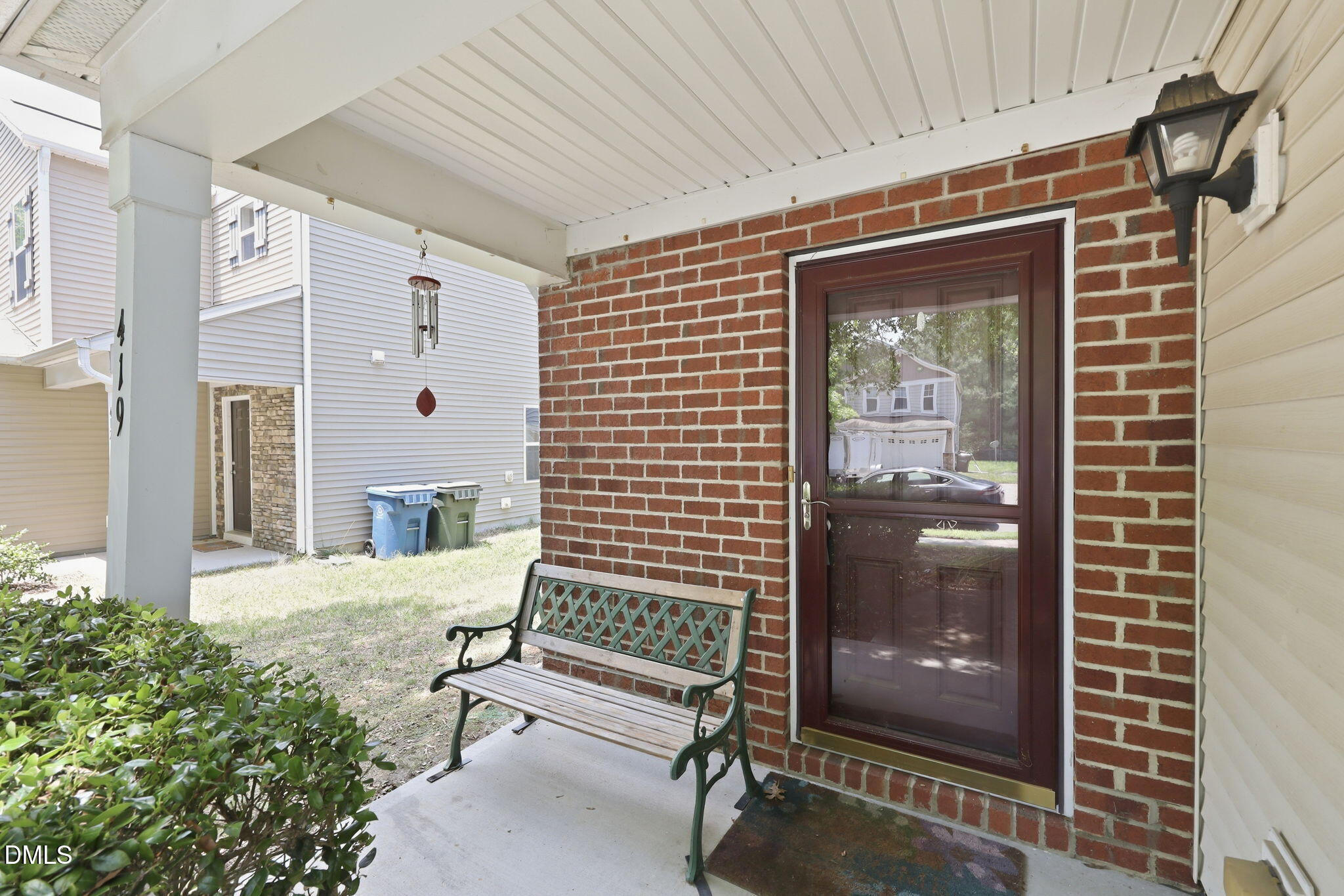 main property photo 33