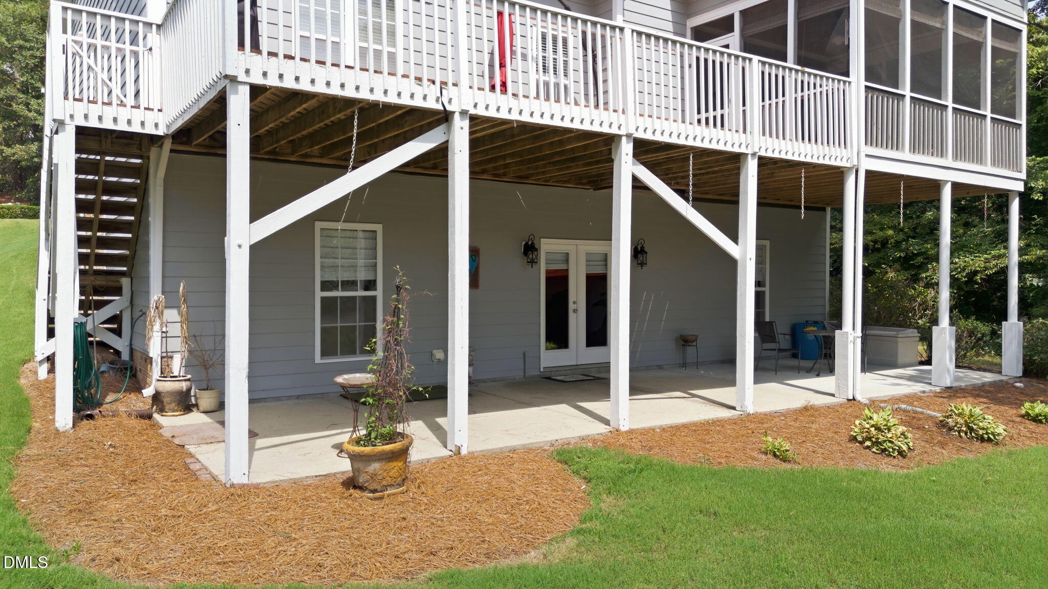 main property photo 38