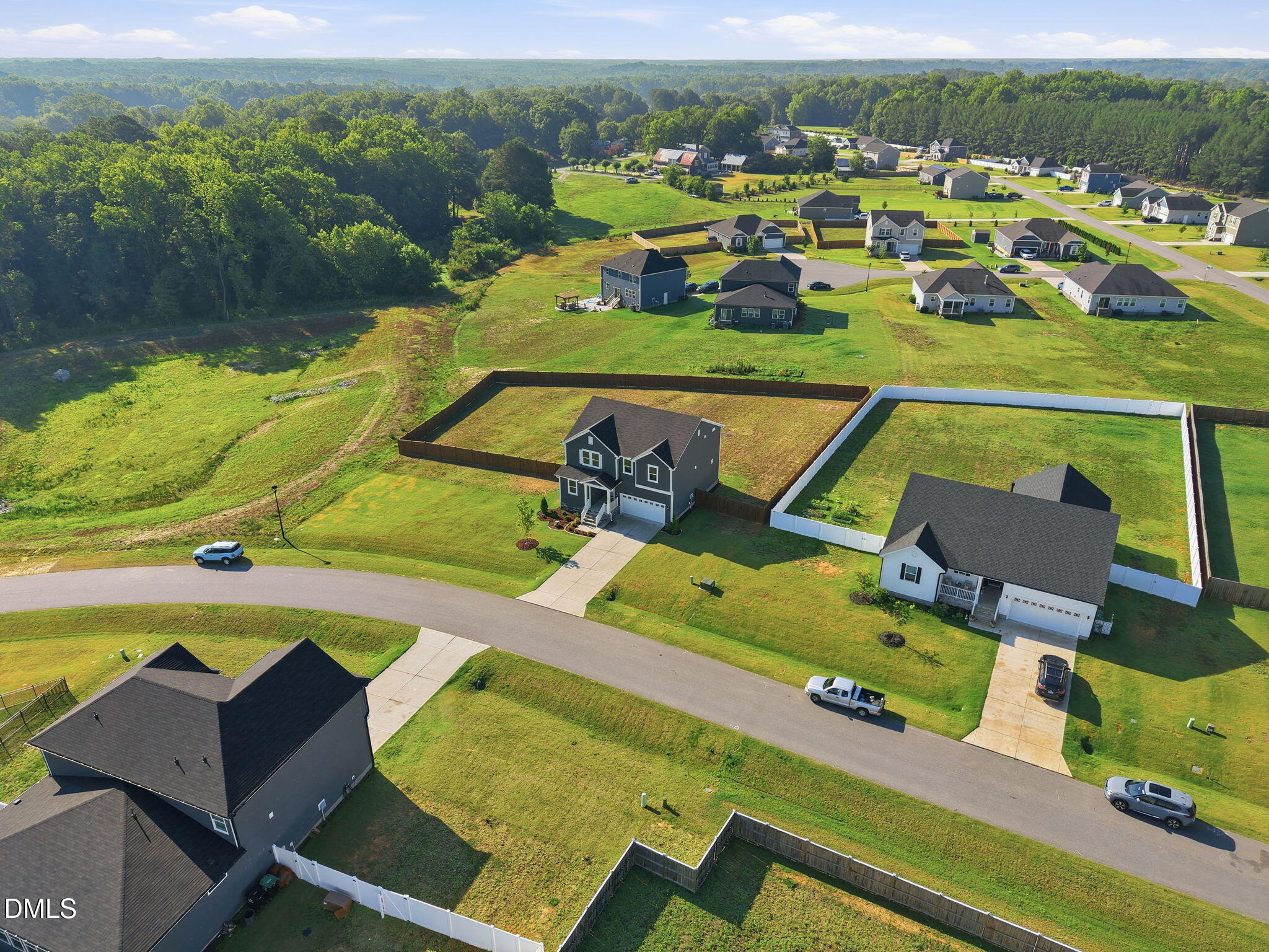 main property photo 23