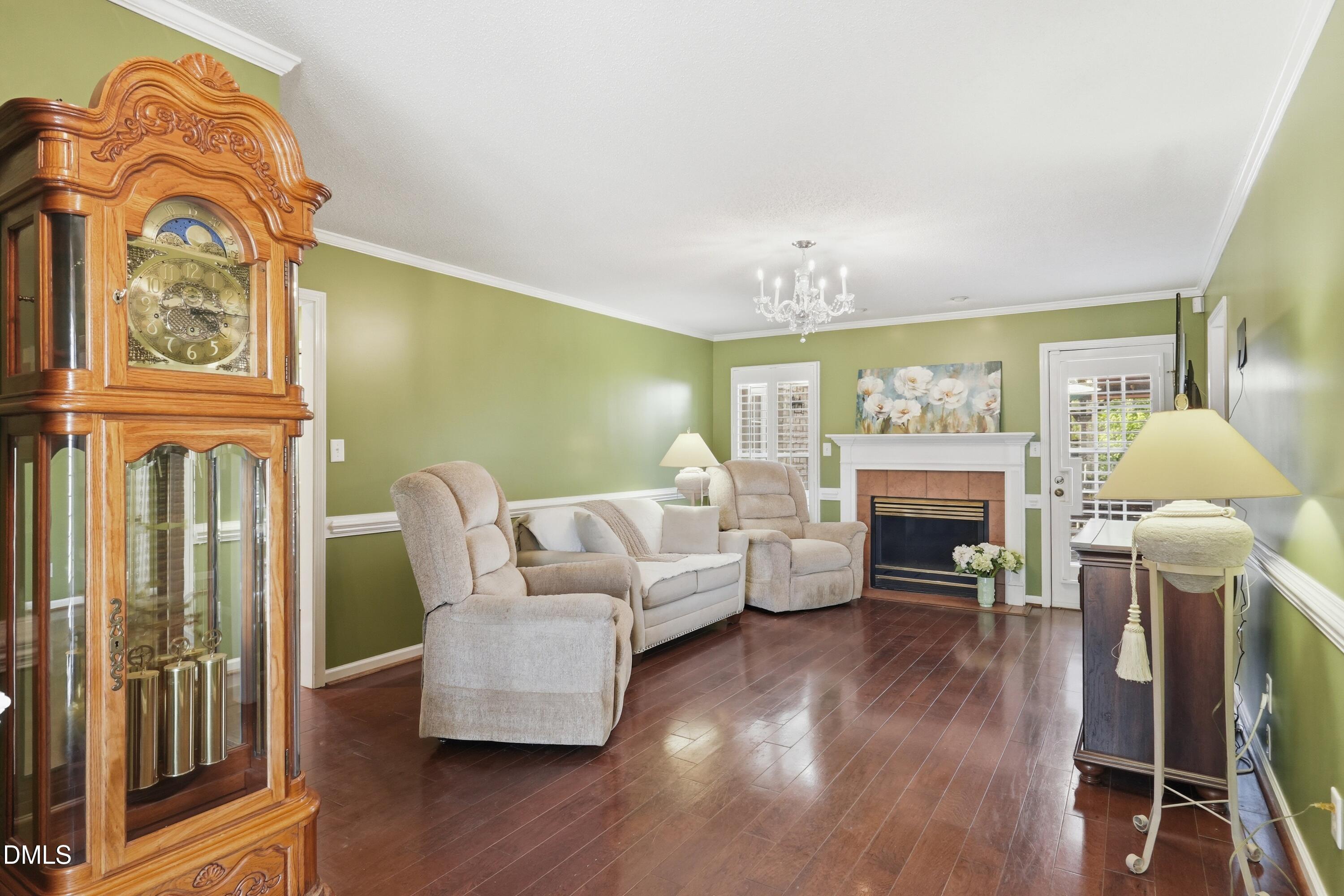 main property photo 9