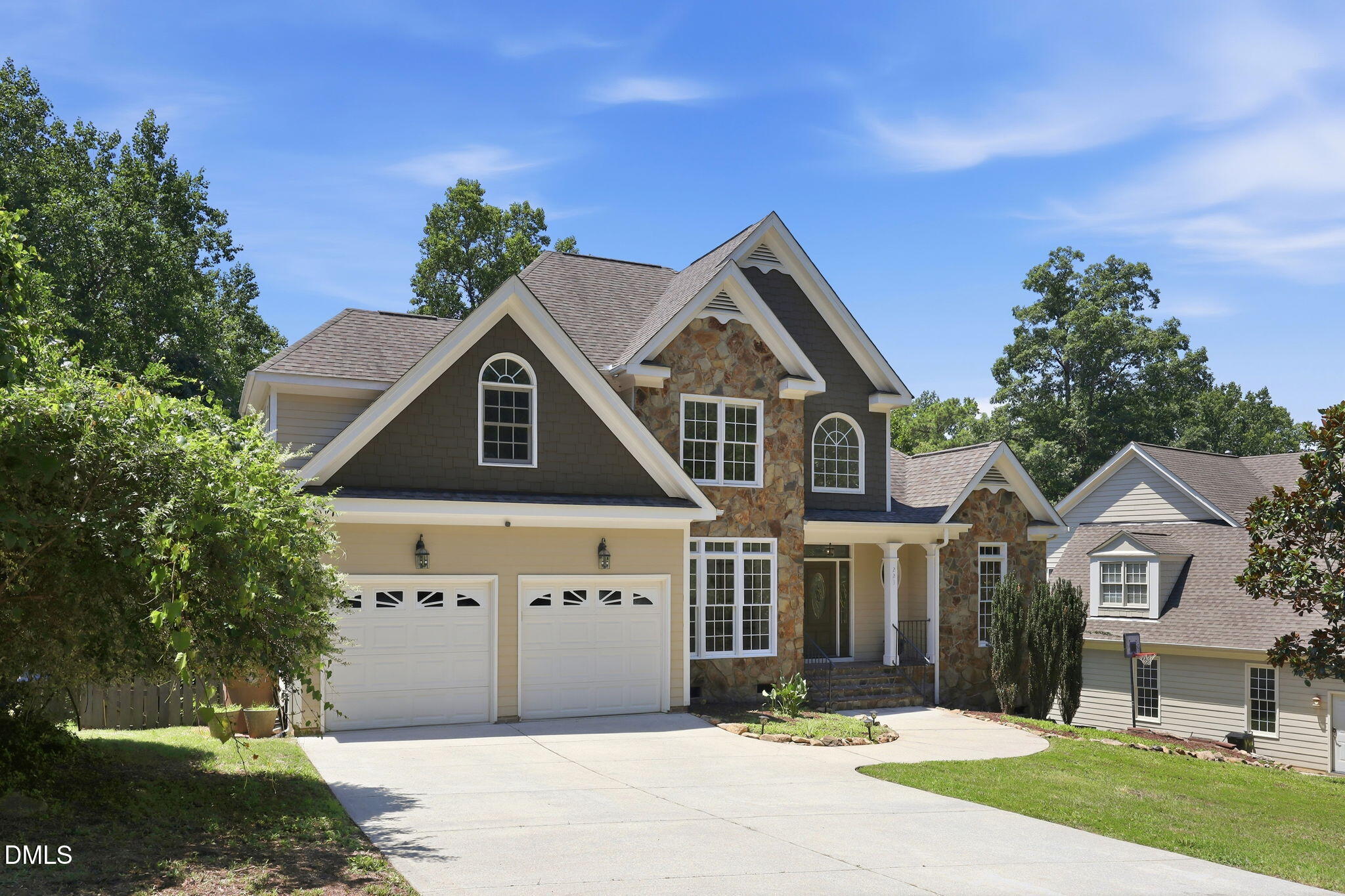 main property photo 31