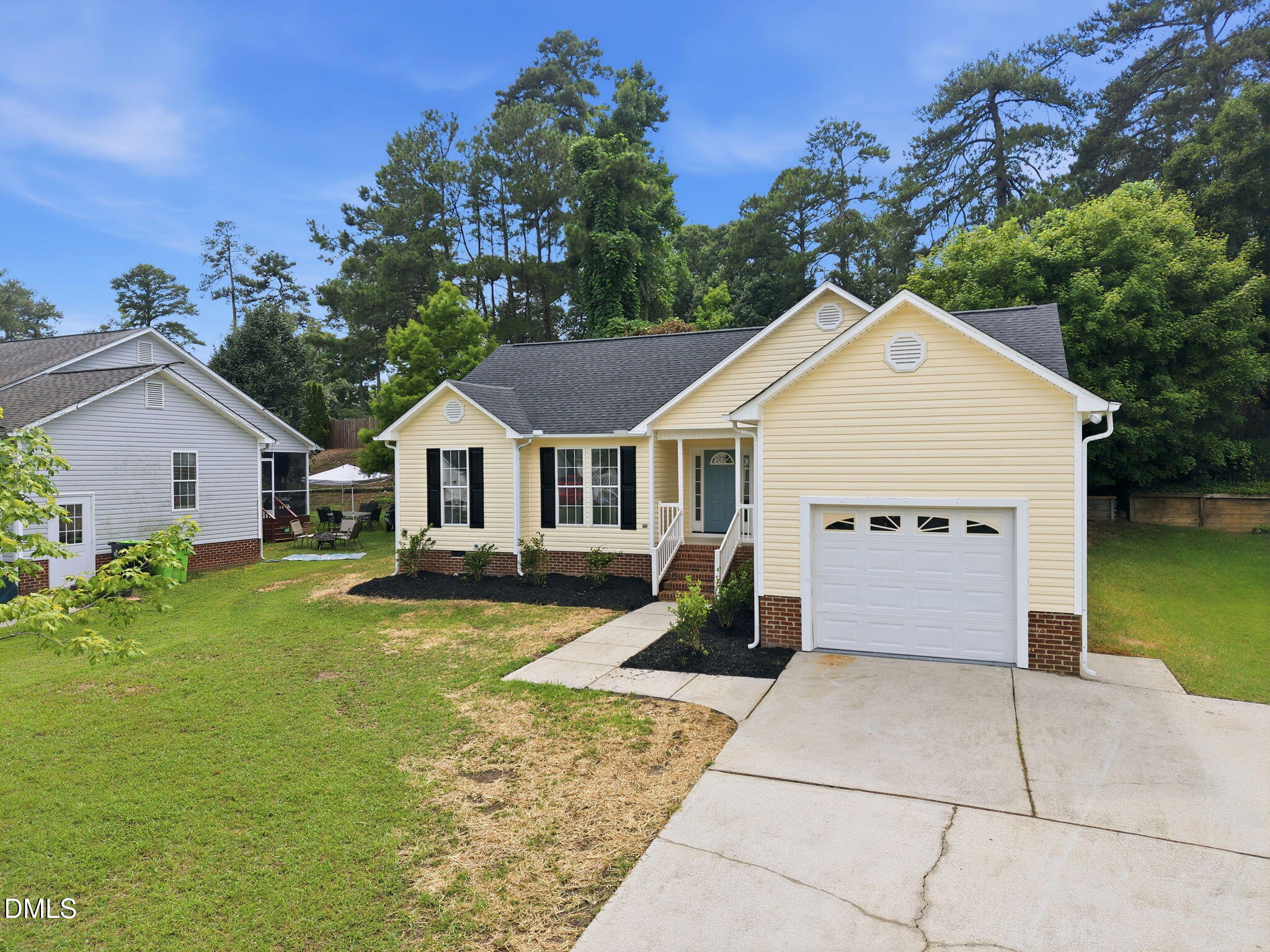 main property photo 45