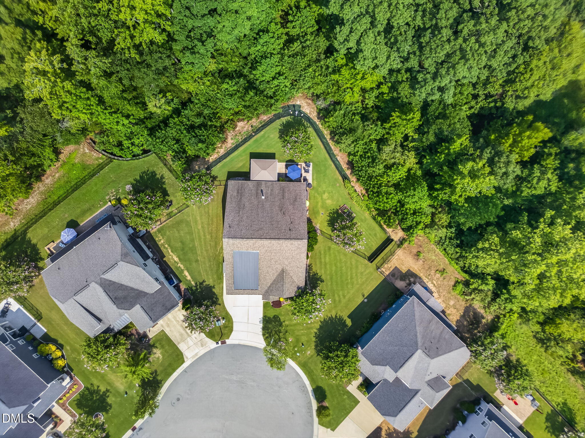 main property photo 24