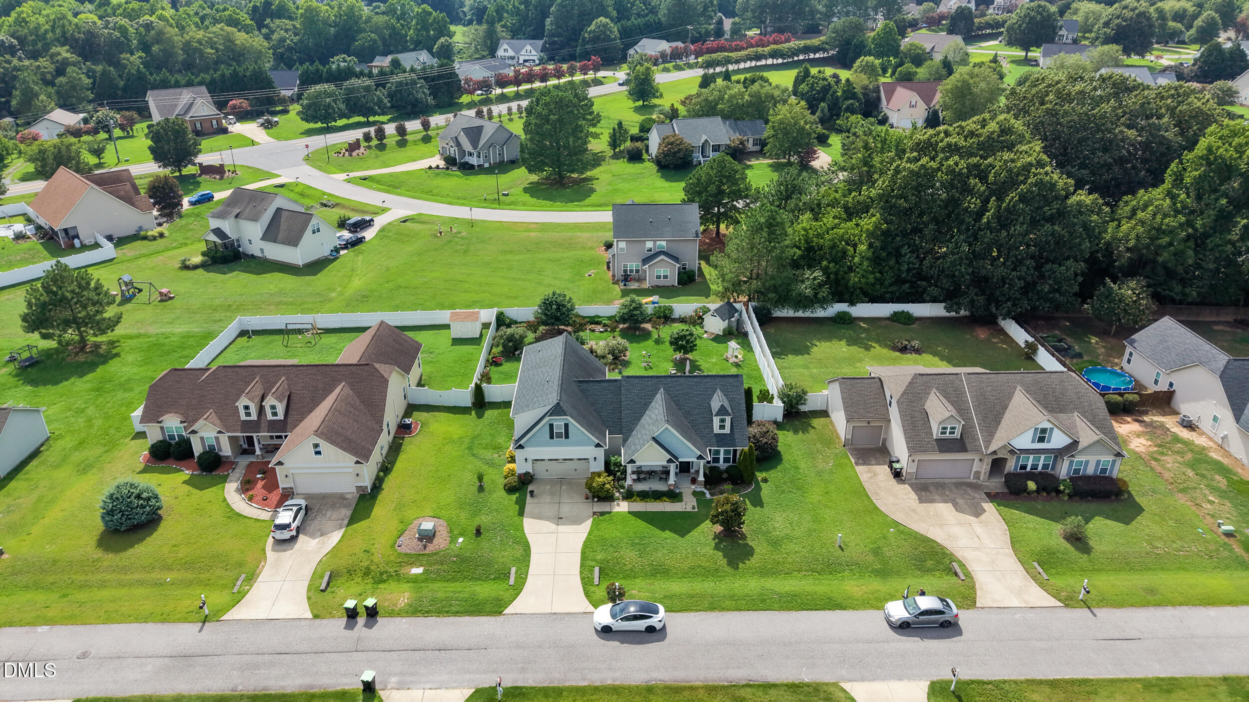 main property photo 58
