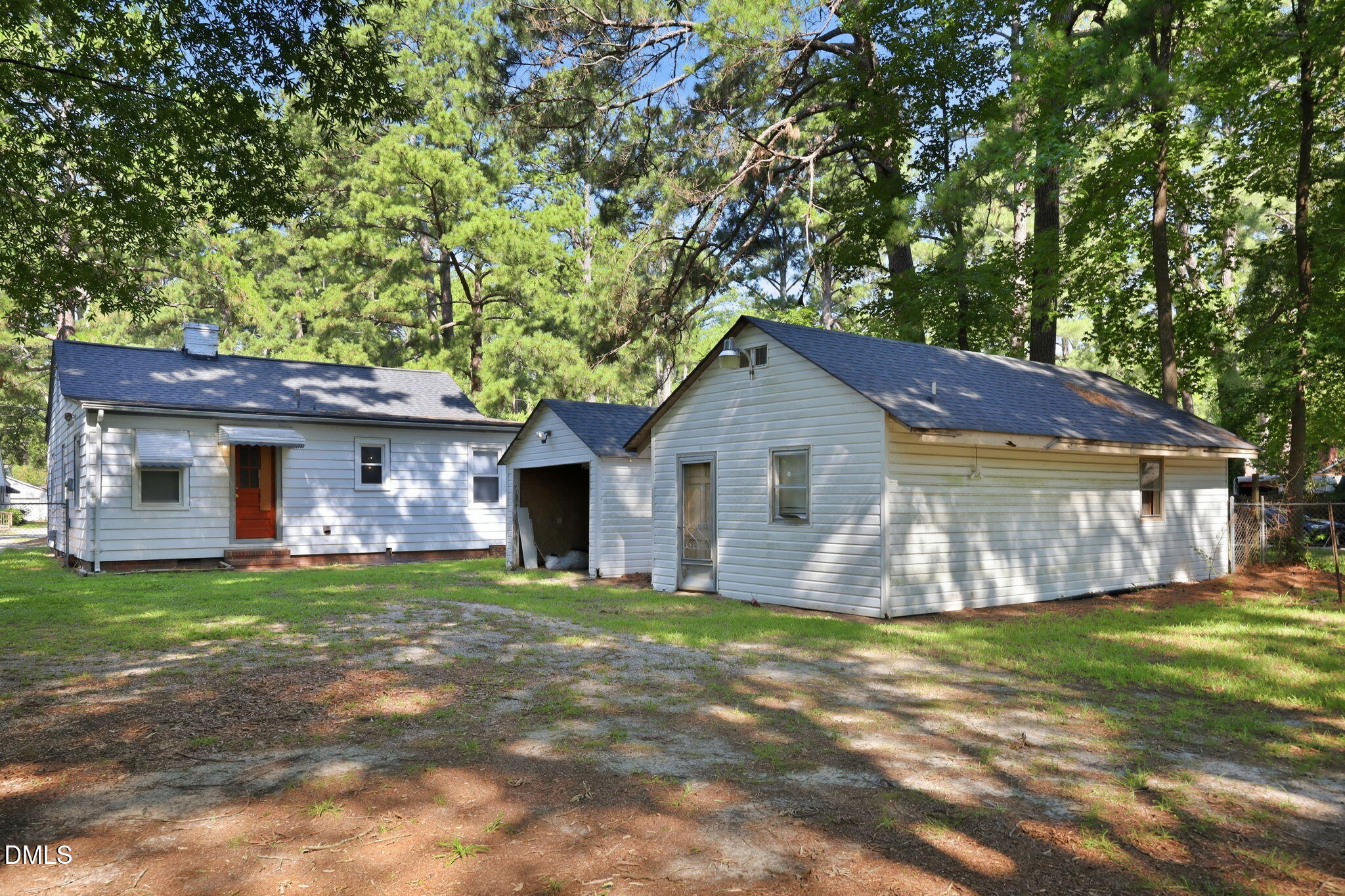 main property photo 39