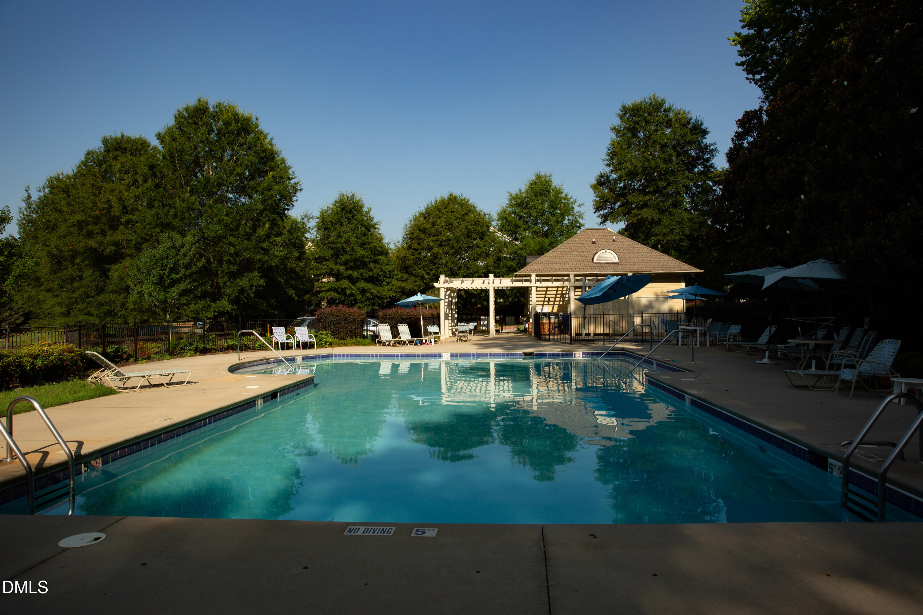 main property photo 36