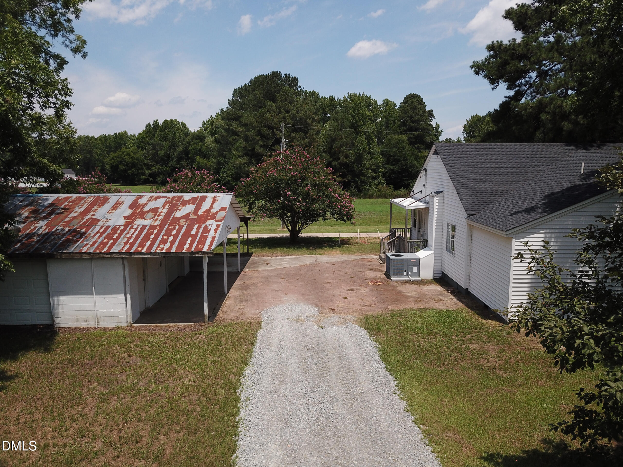 main property photo 23