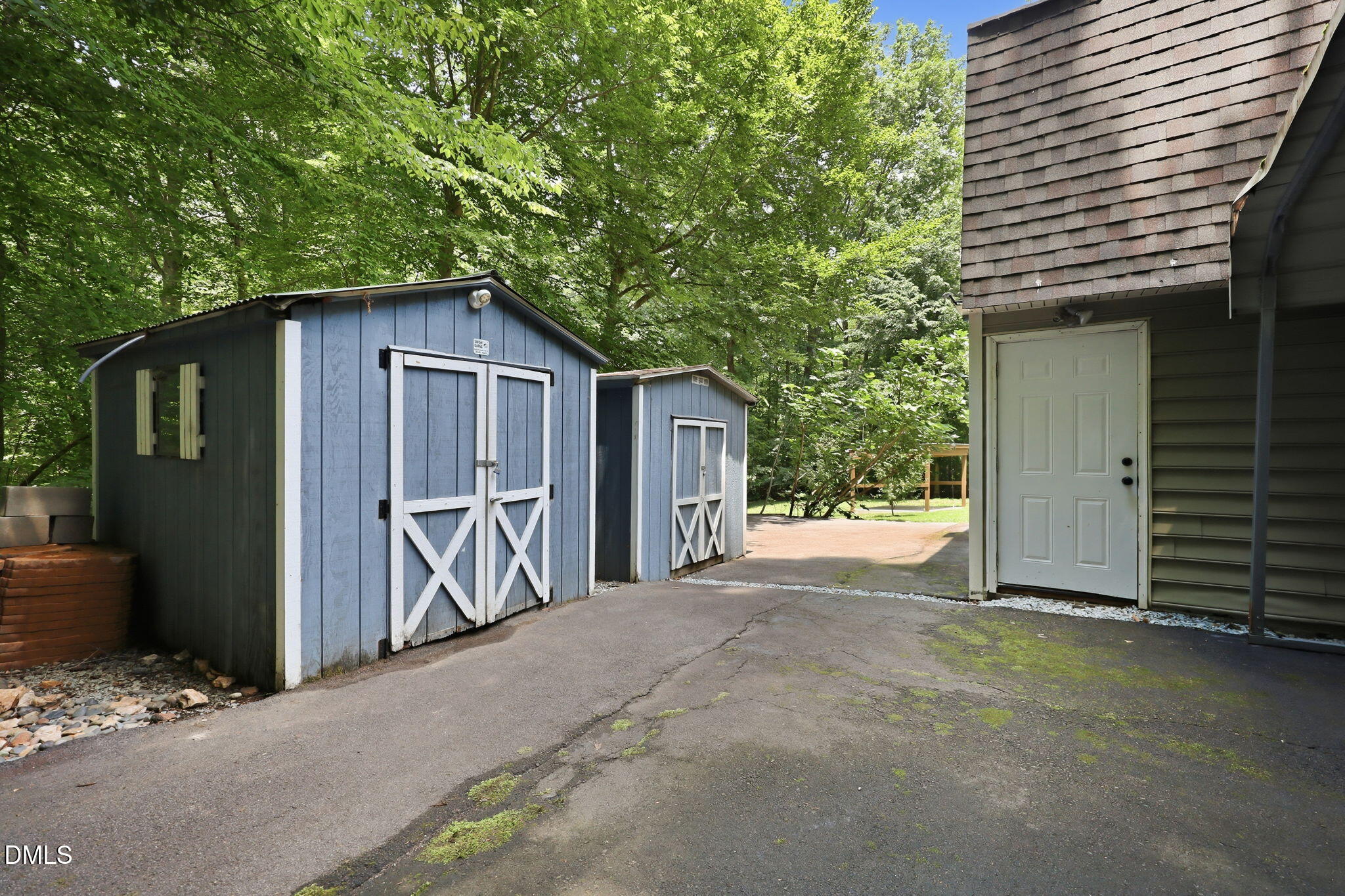 main property photo 50