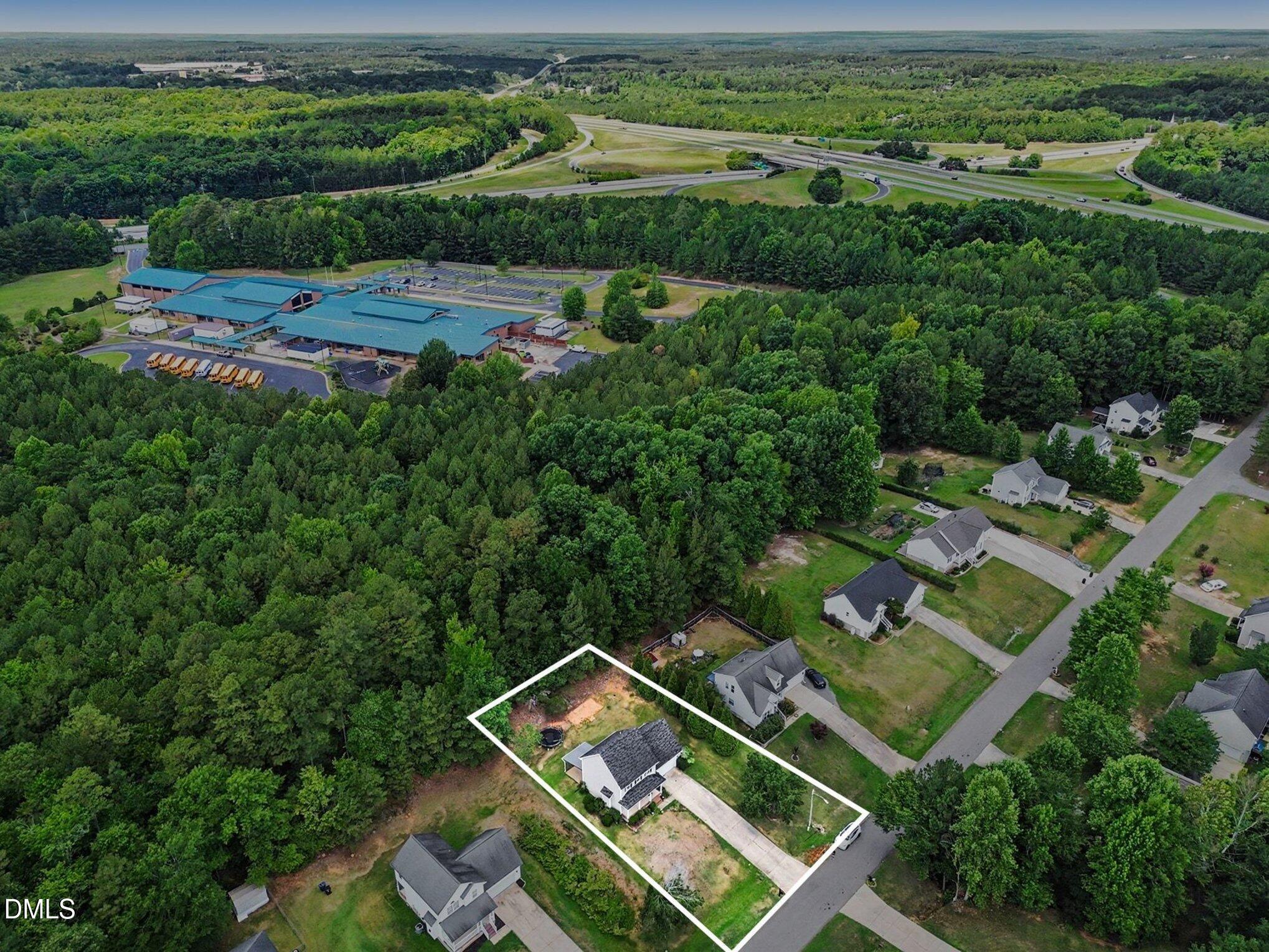 main property photo 2