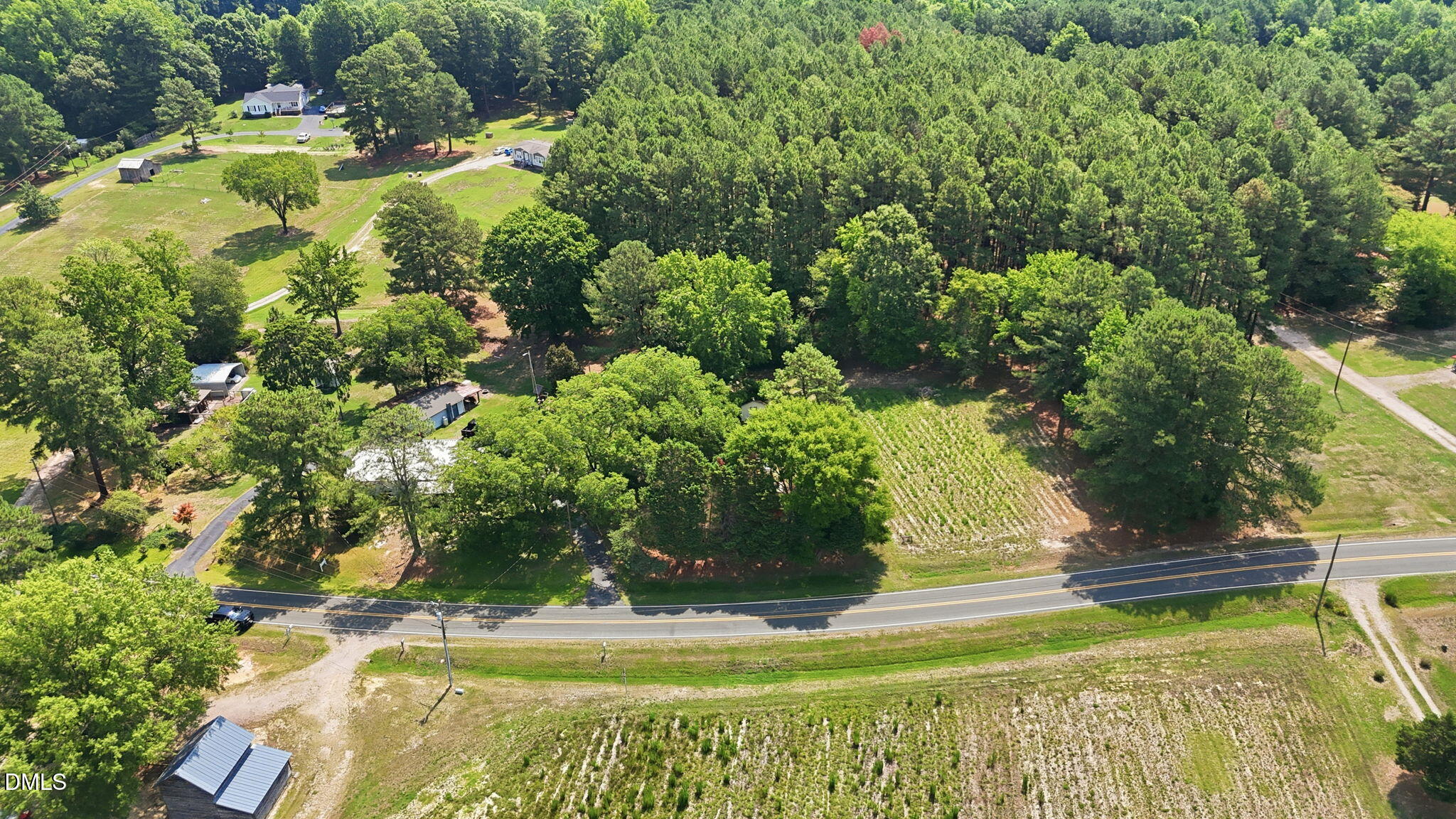 main property photo 9