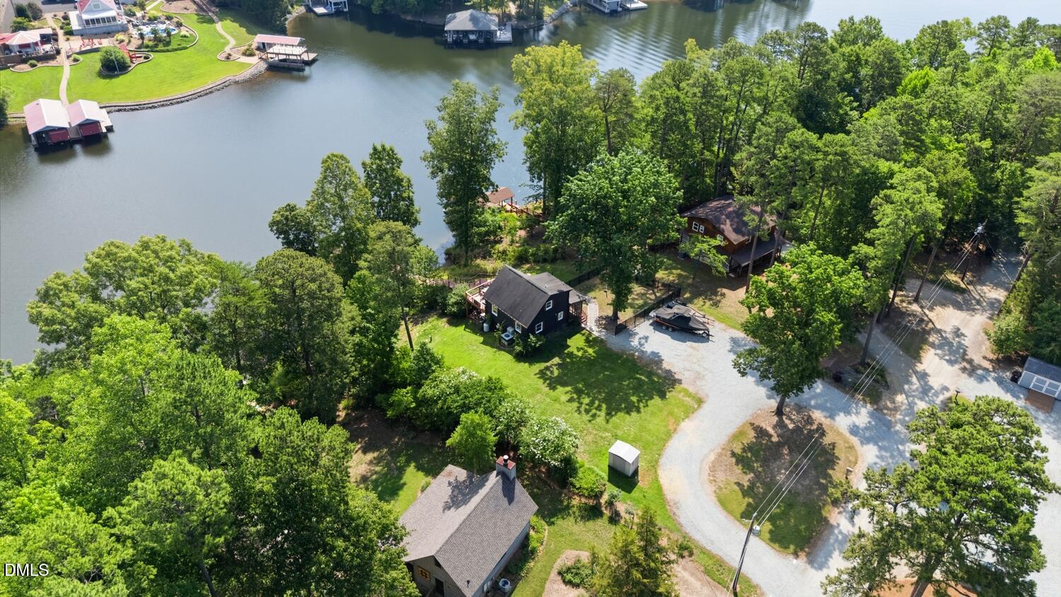 main property photo 25