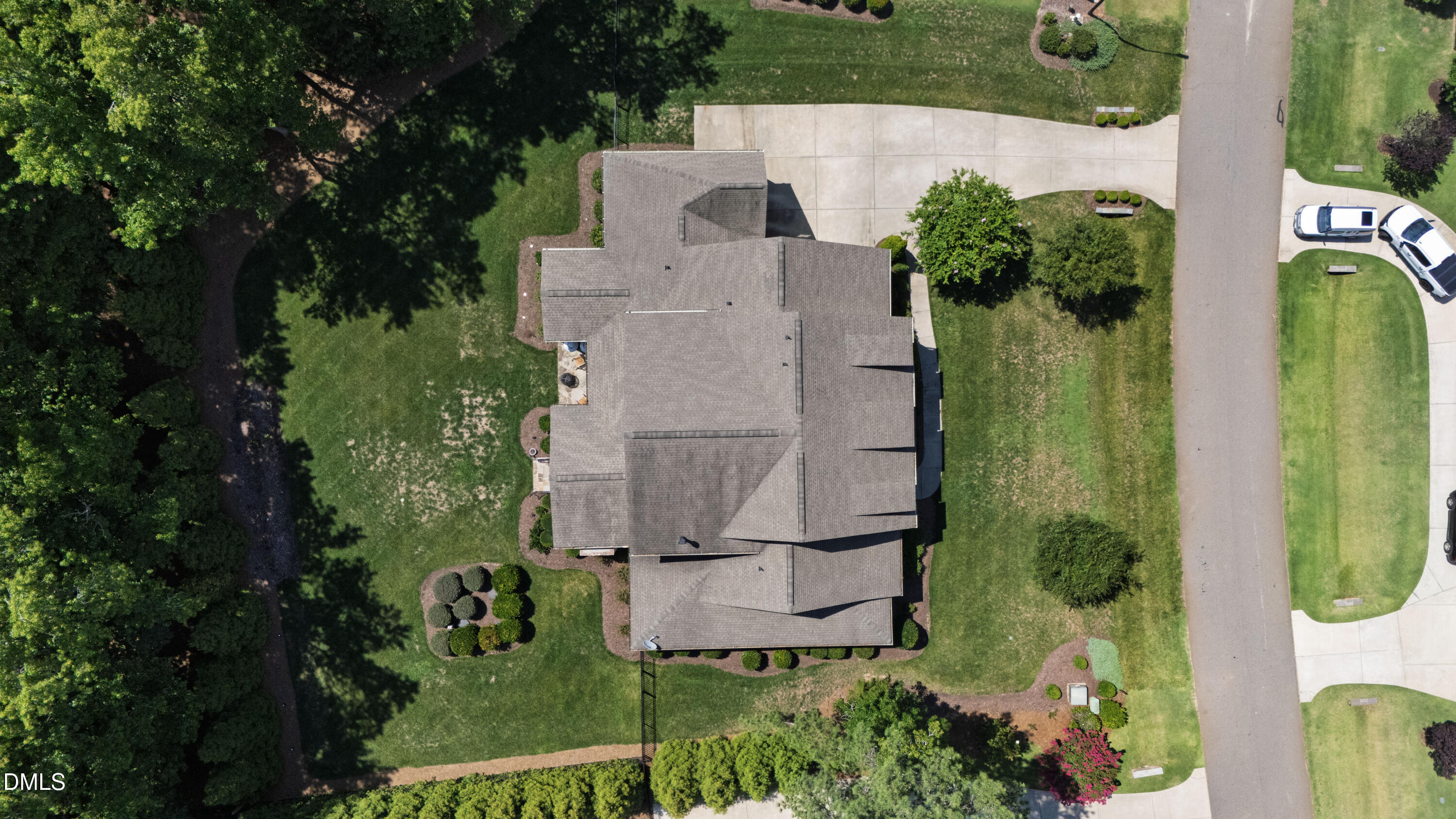 main property photo 95