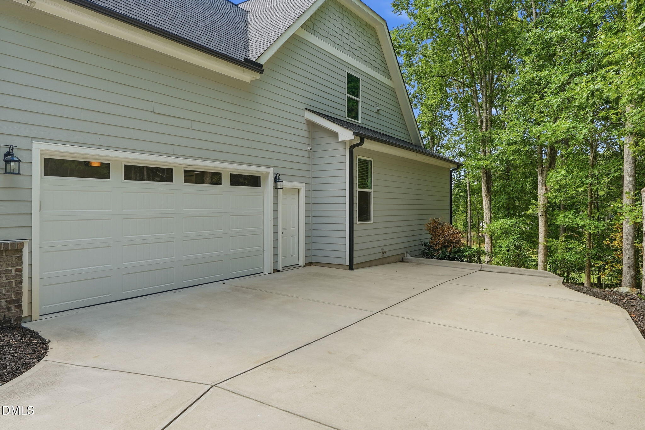 main property photo 73