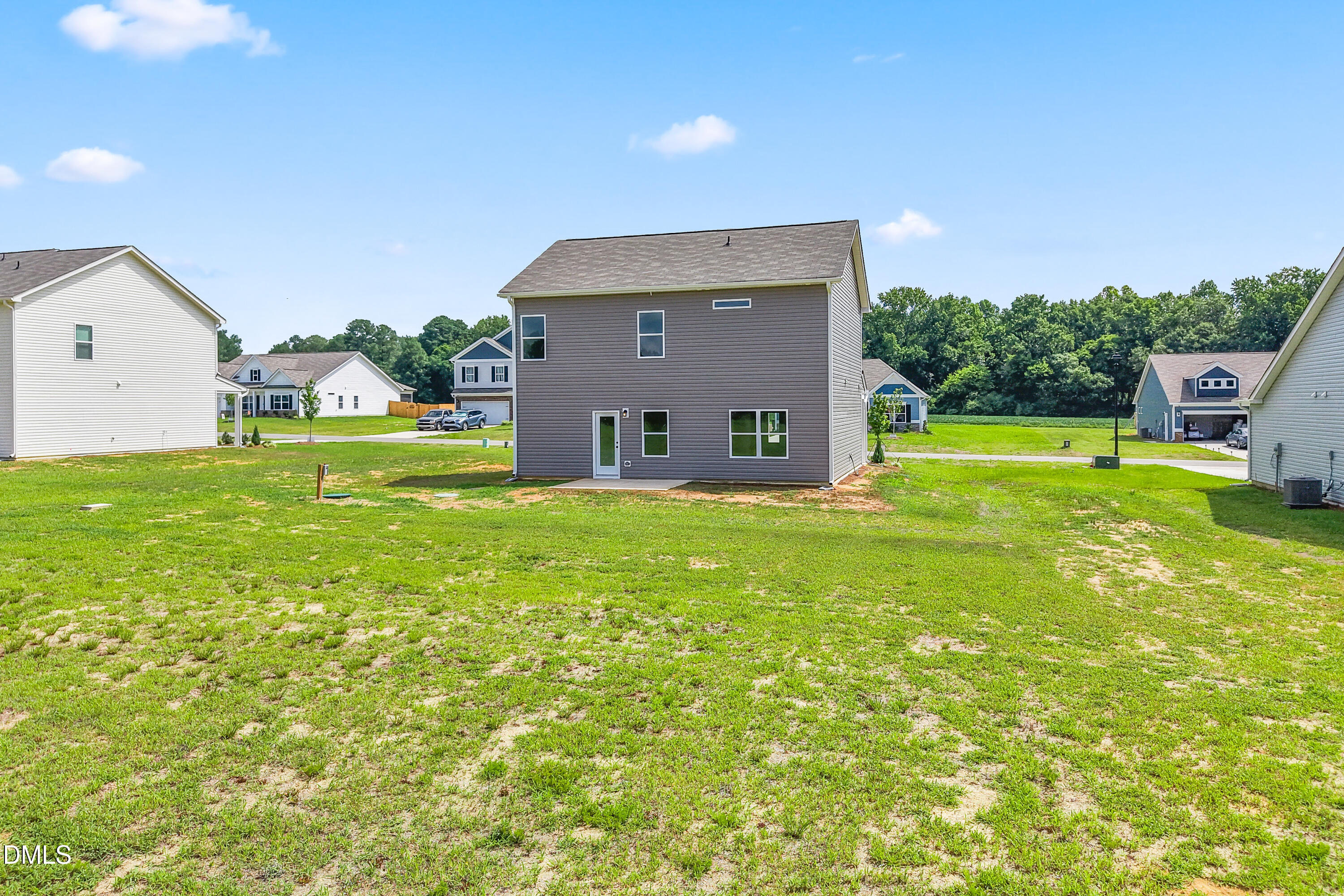 main property photo 5
