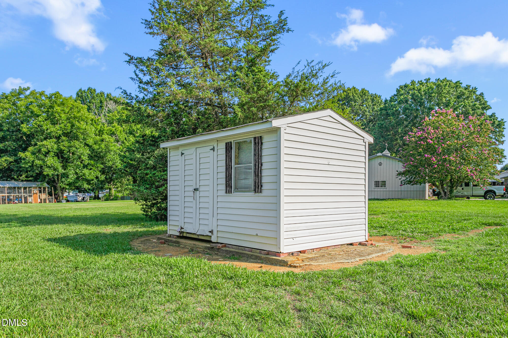 main property photo 15