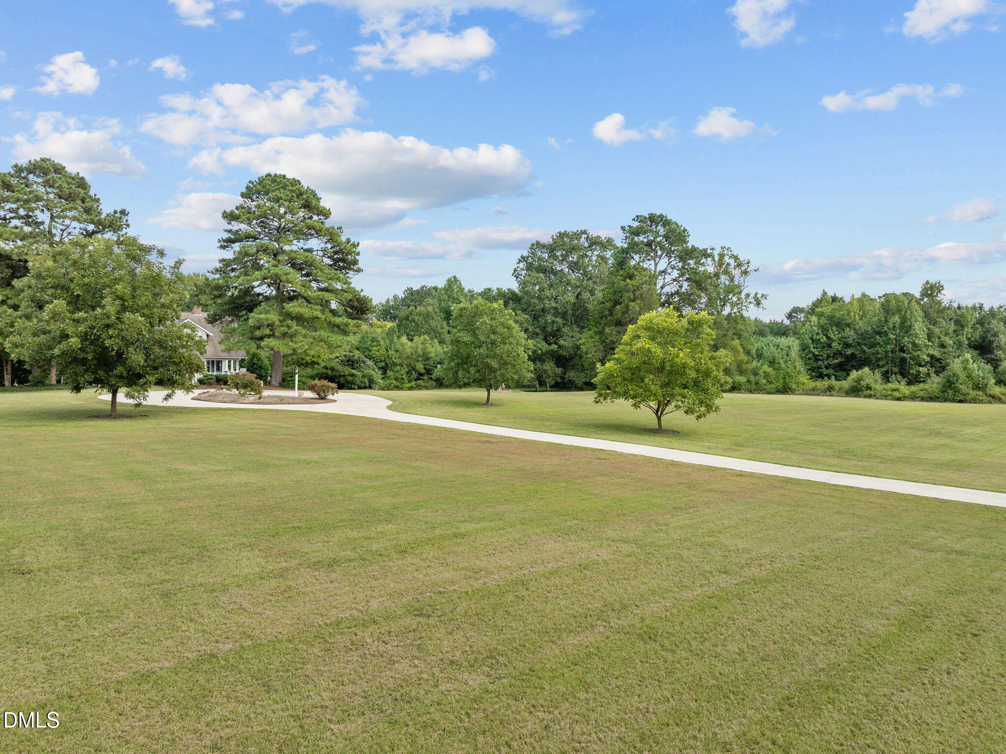 main property photo 45