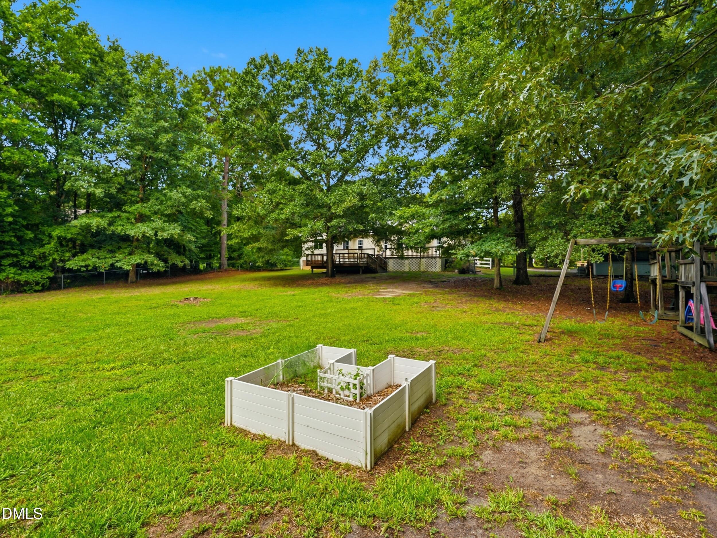 main property photo 31