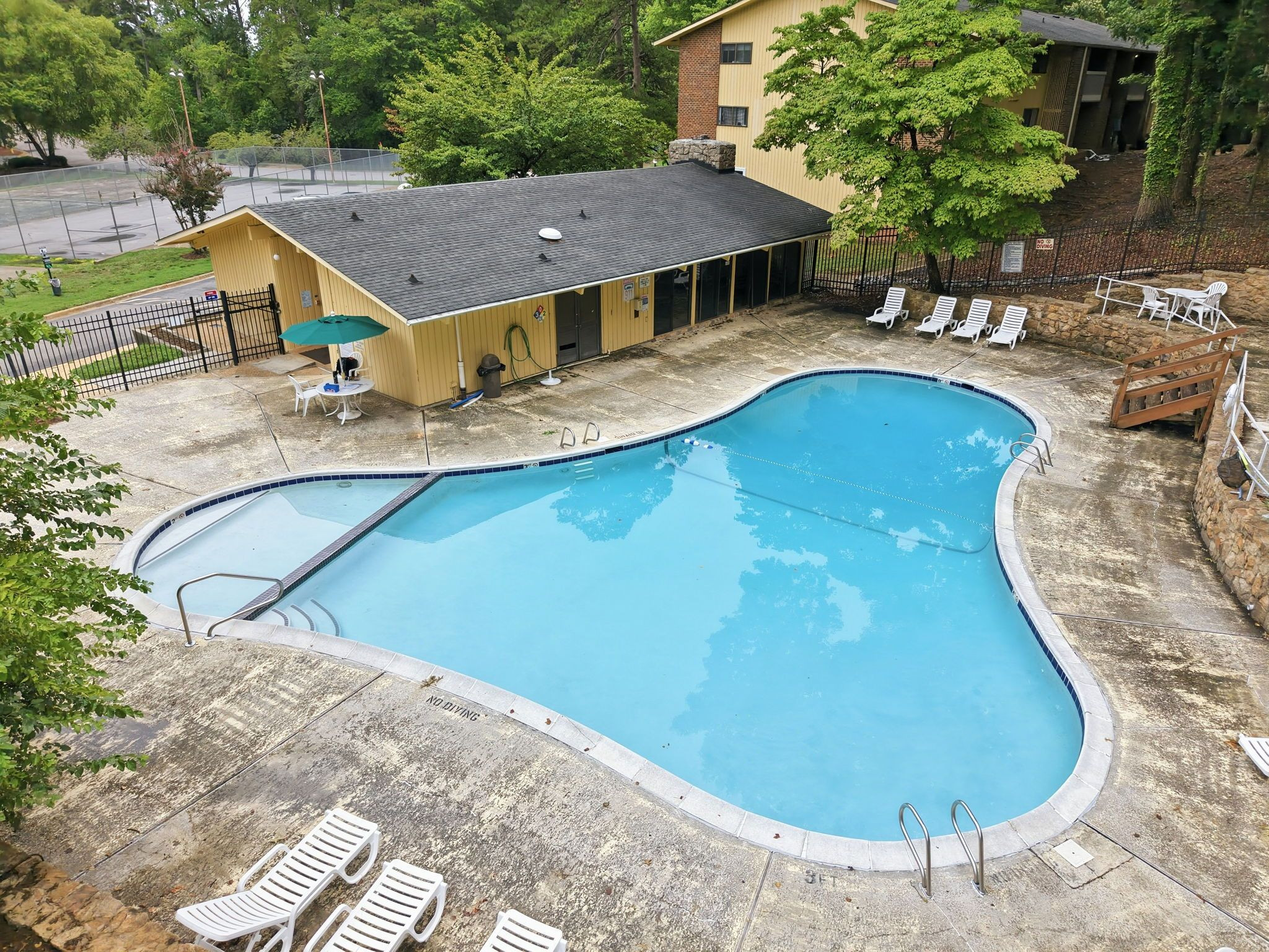 main property photo 23