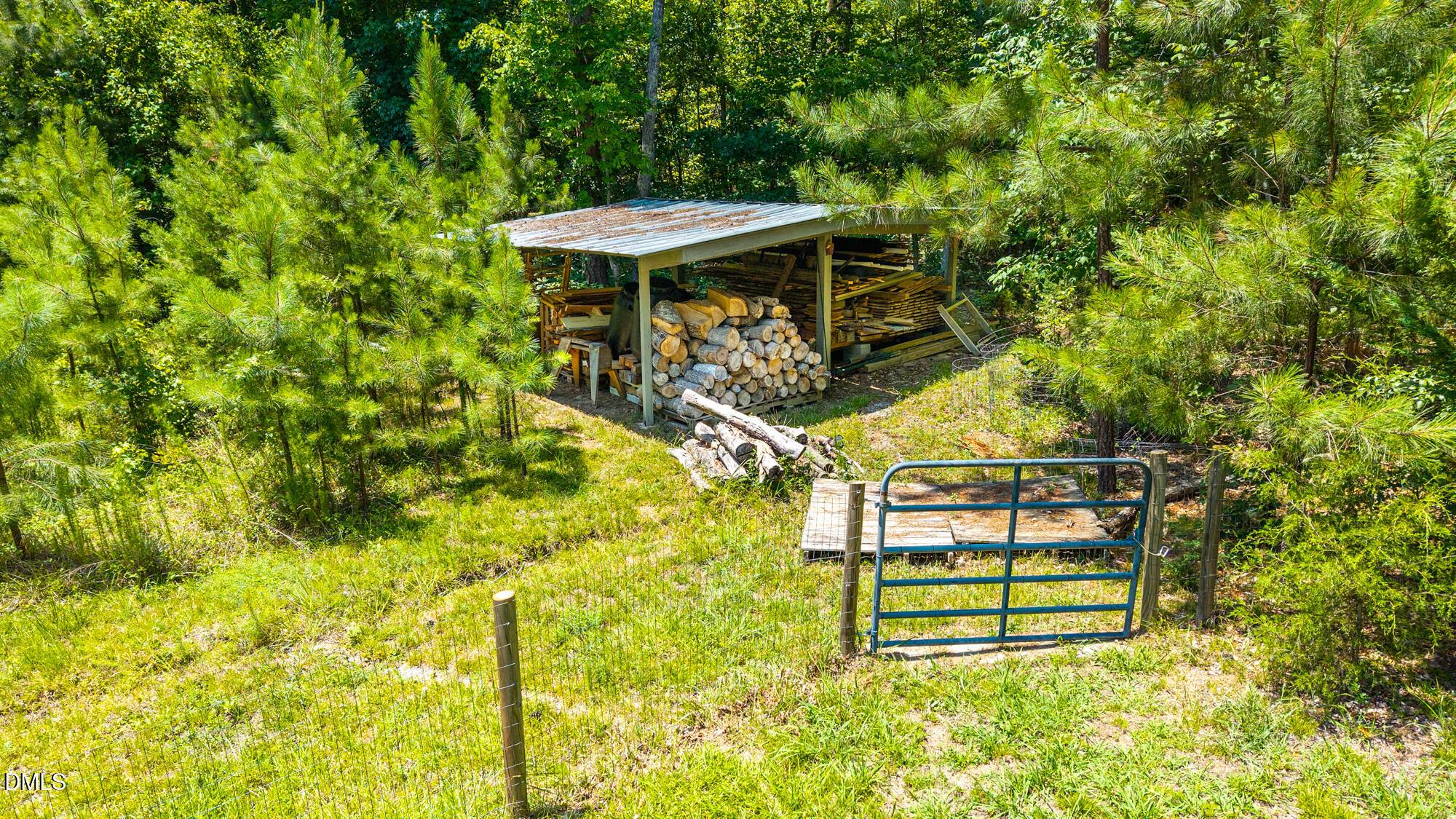 main property photo 47