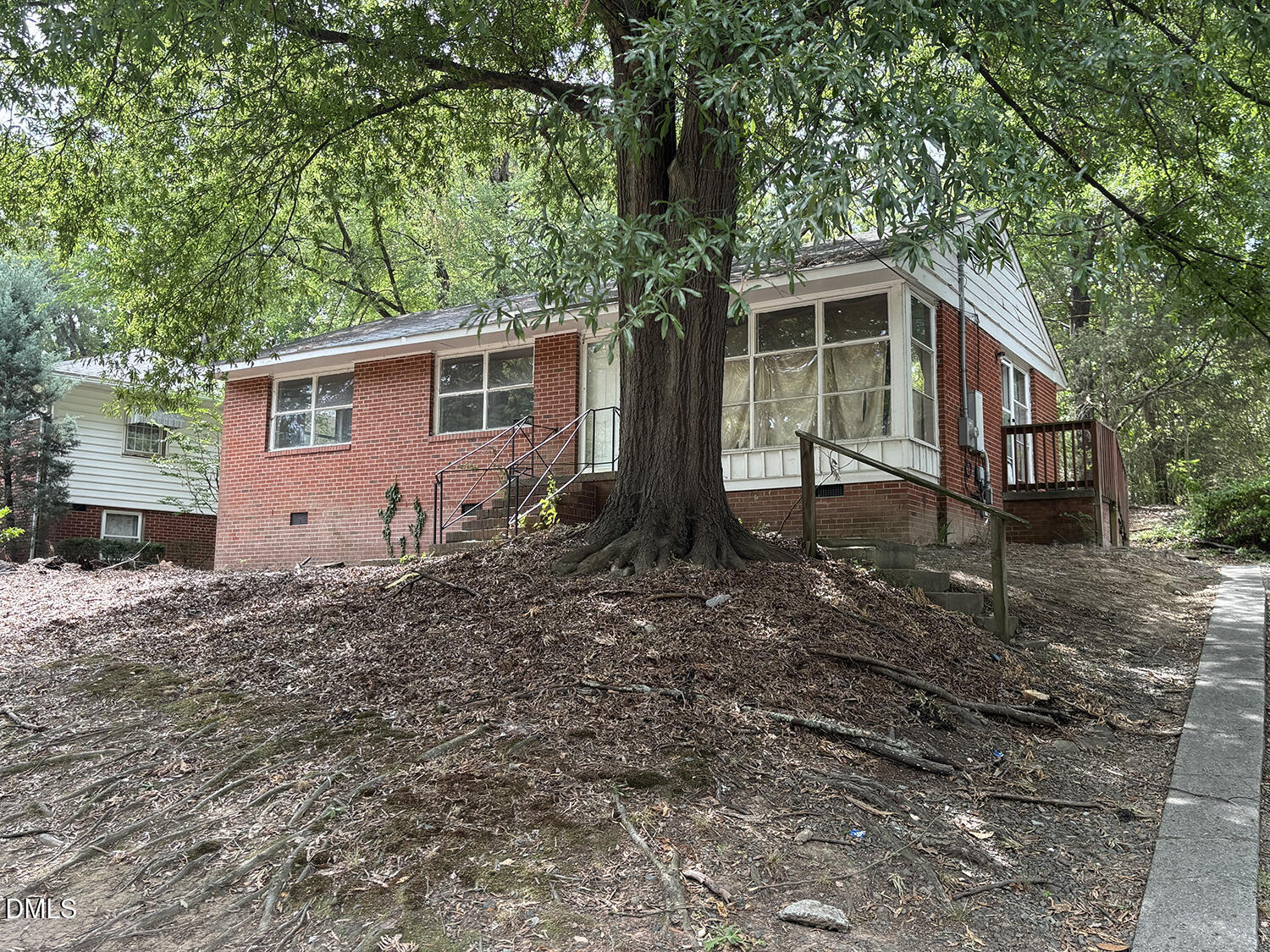 main property photo 39